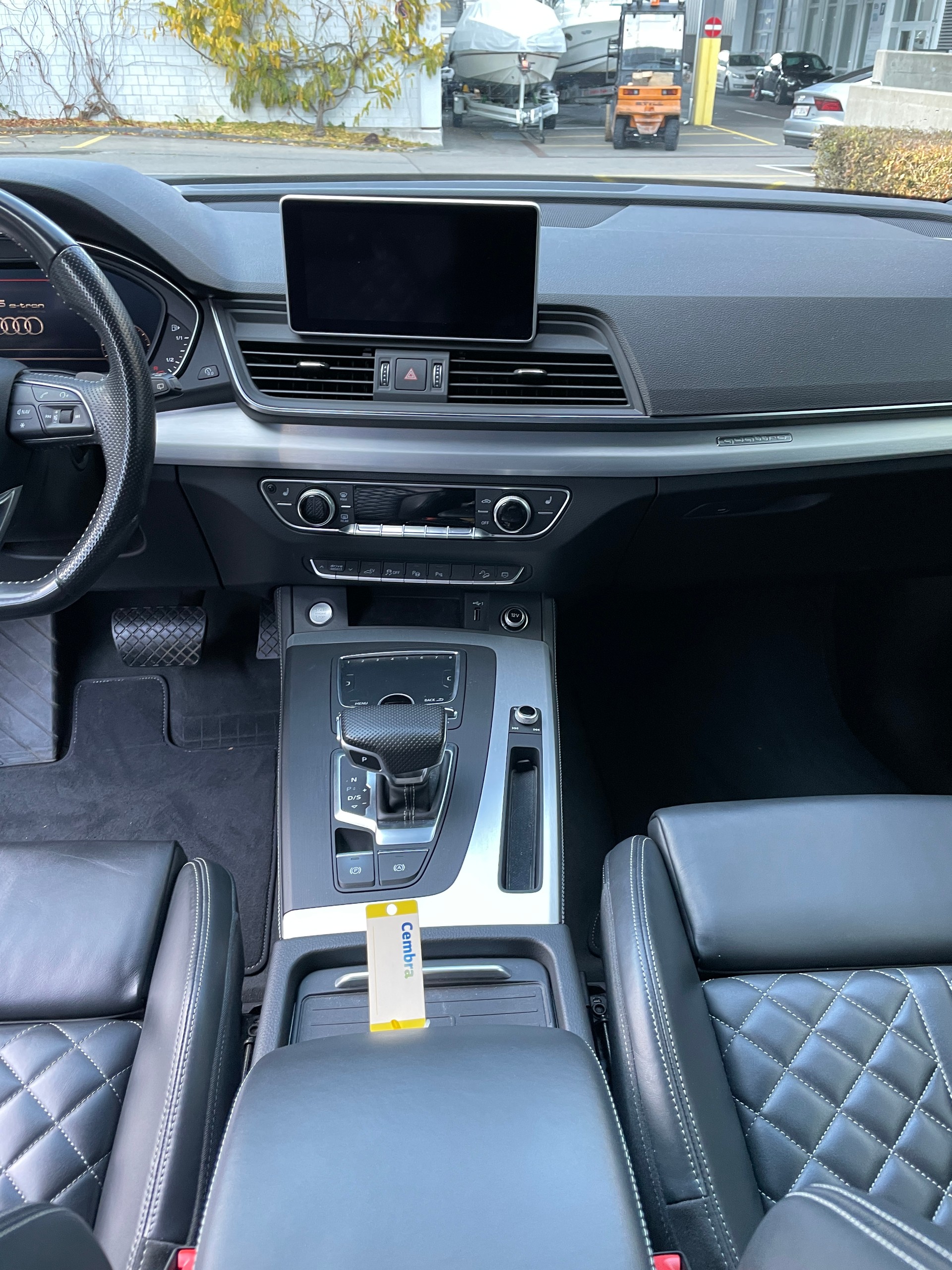 AUDI Q5 55 TFSI e sport quattro-image-18