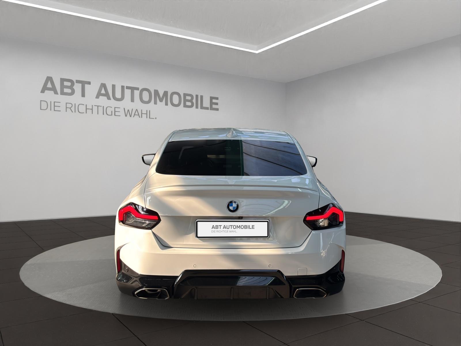 BMW M240i xDrive Coupé-image-4