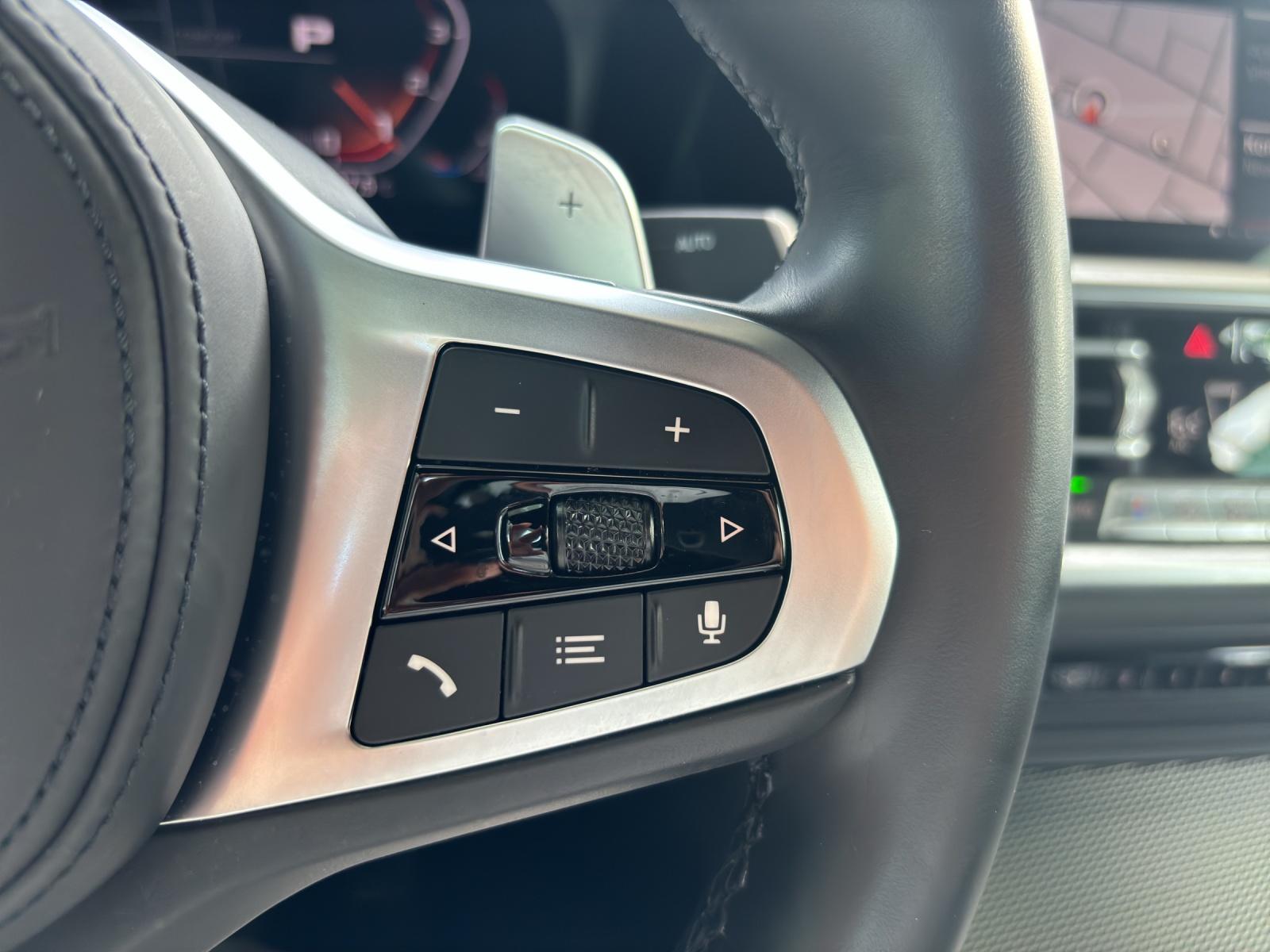 BMW M240i xDrive Coupé-image-9