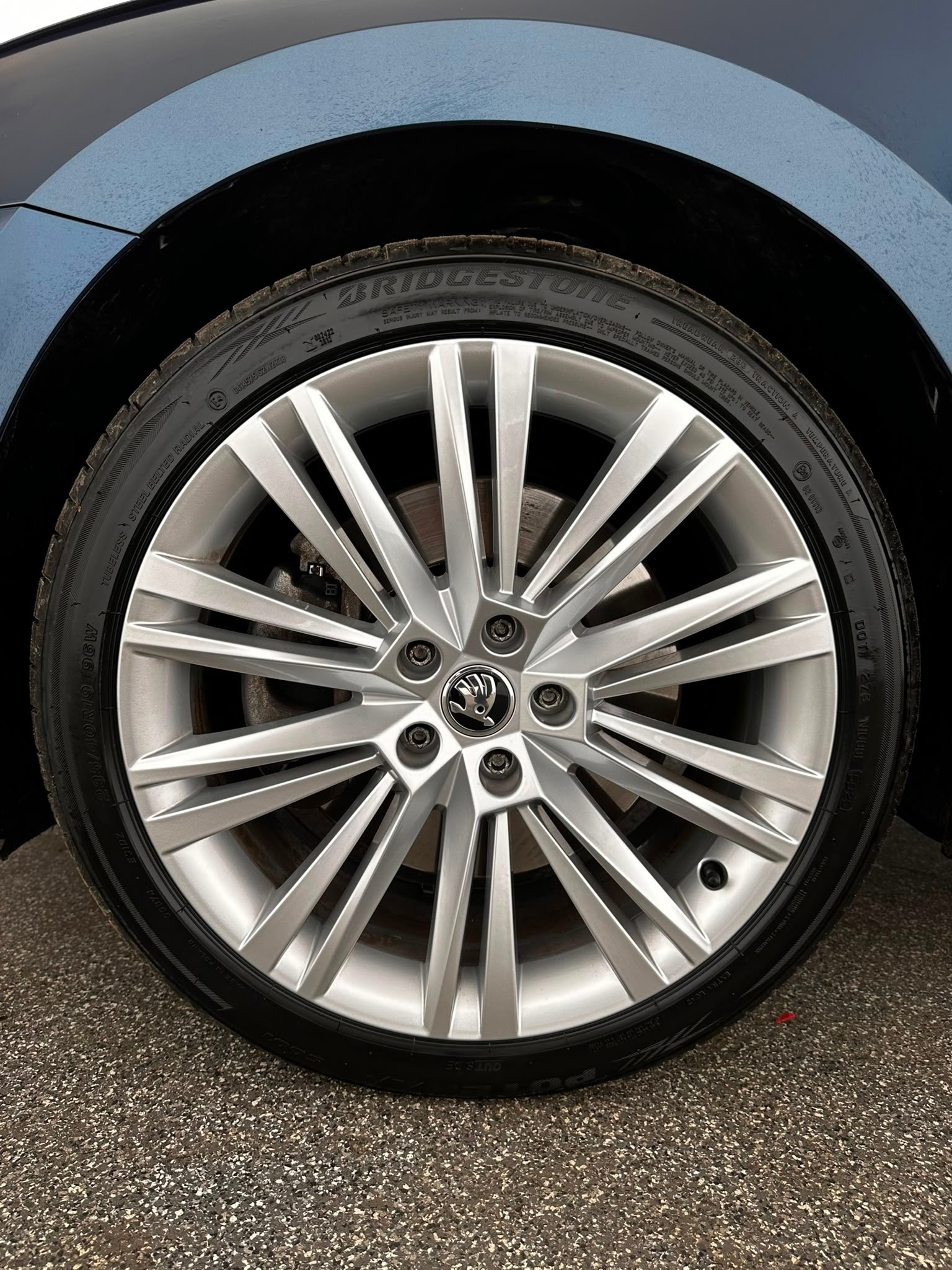 SKODA Superb Combi 2.0 TSI L&K 4x4 DSG / Vollausstattung / AHK / Leasing ab 399.--image-18