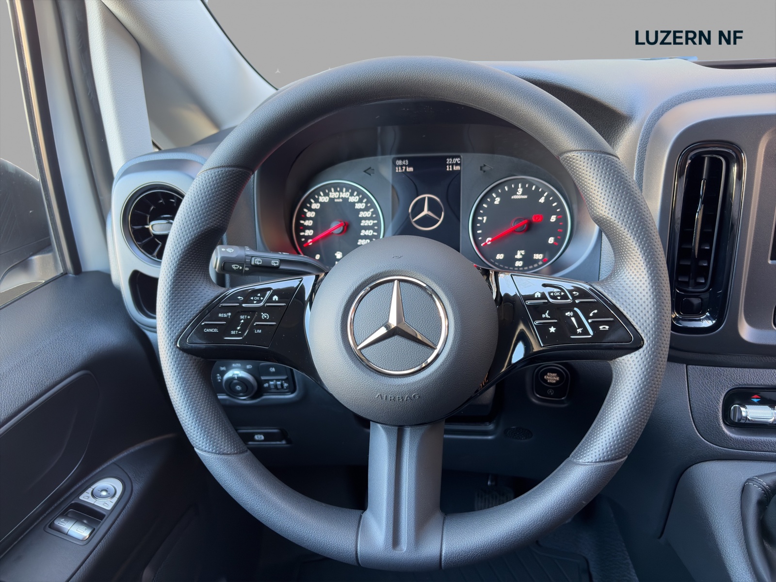 MERCEDES-BENZ Vito 110 CDI Kompakt Base Entry-image-8