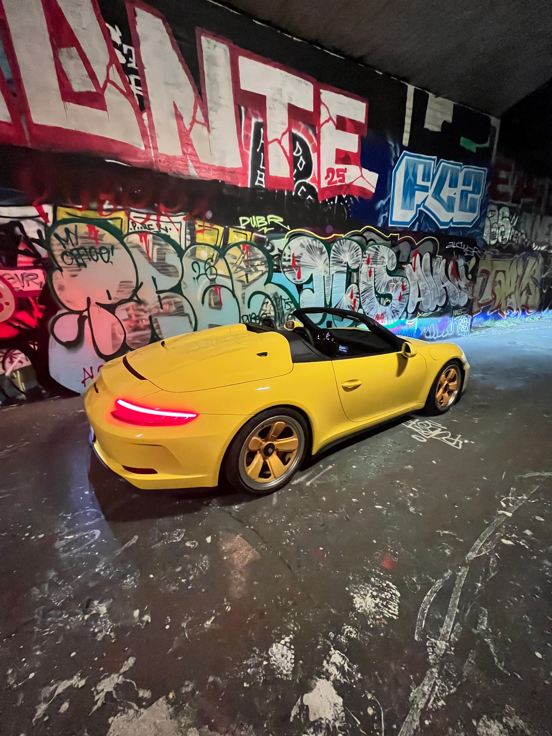 PORSCHE 911 Speedster 991 MK II SPEEDSTER GT3 RS 510PS MANUAL HANDSCHALTER YELLOW UNIKAT