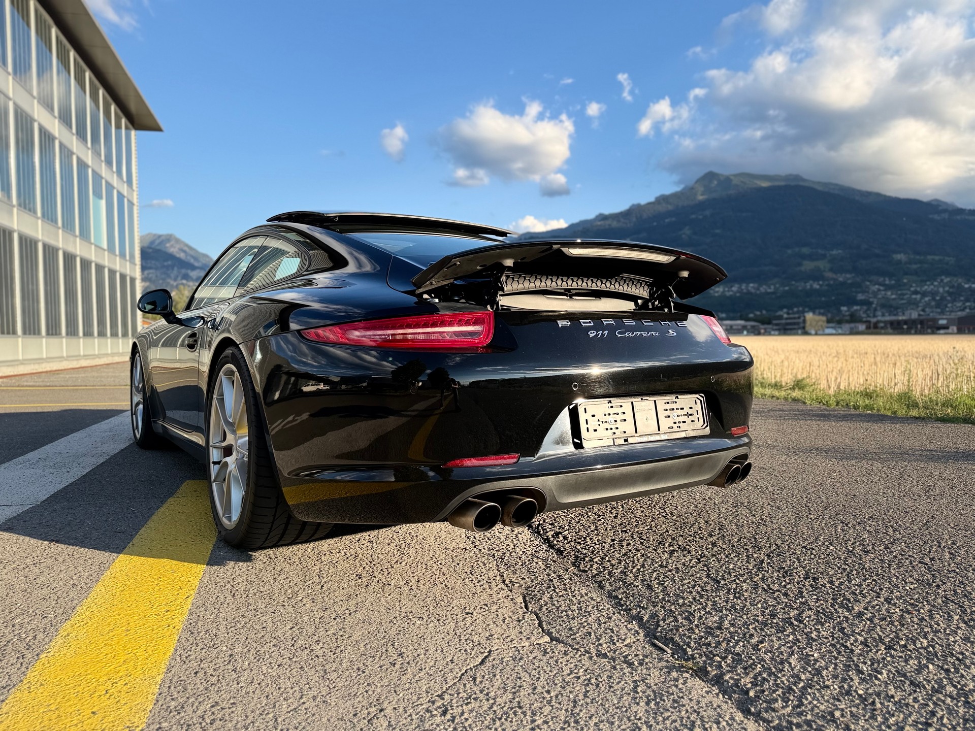PORSCHE 3.8 Carrera S-image-1