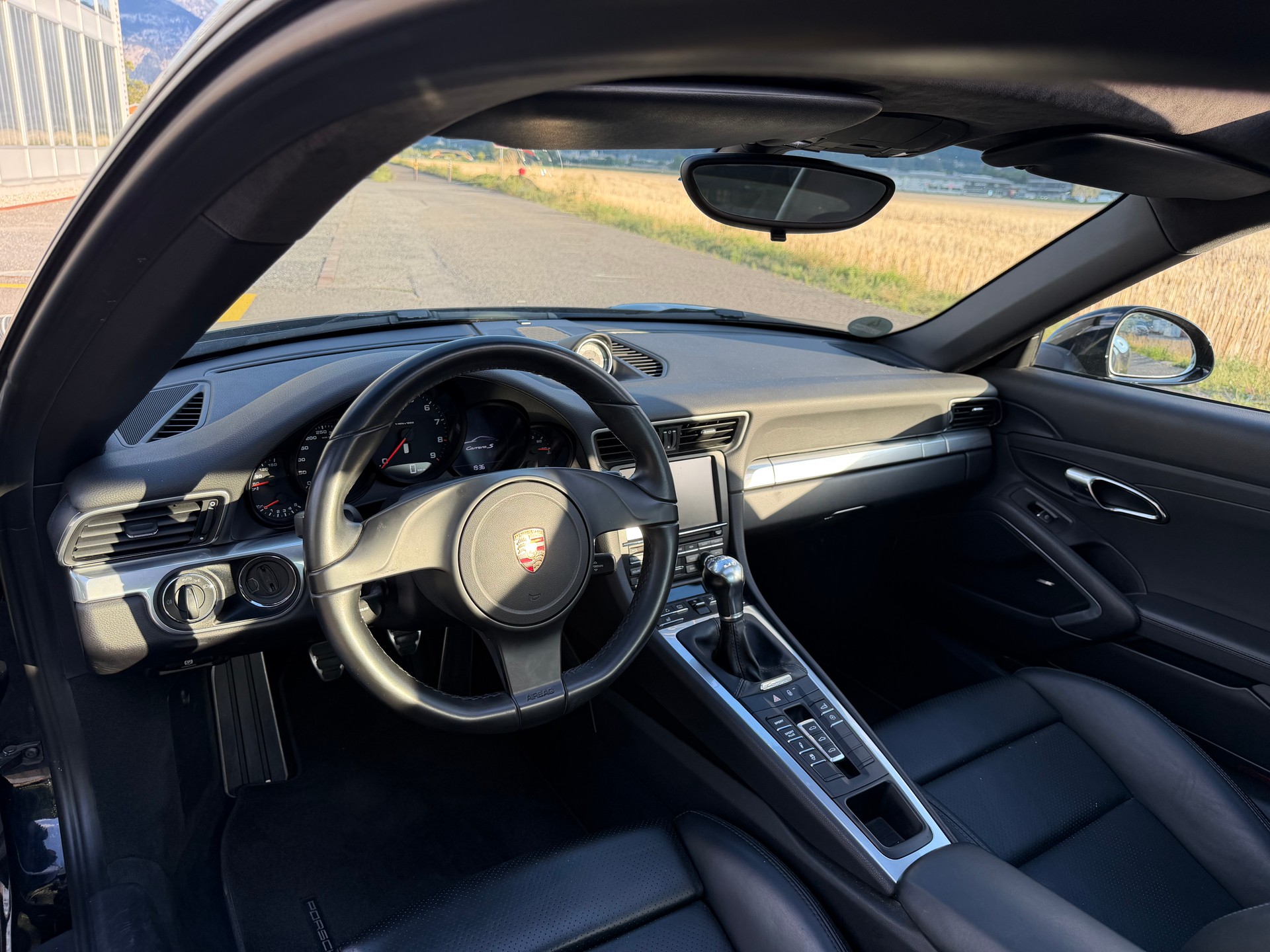 PORSCHE 3.8 Carrera S-image-4