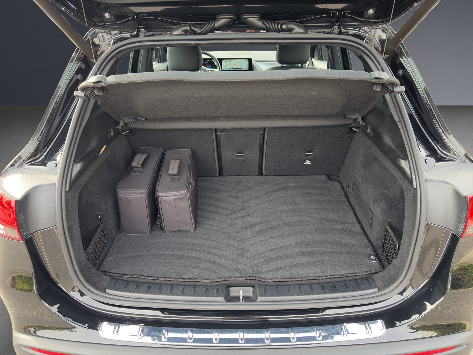 Image MERCEDES-BENZ EQA-300 EQA 300 4Matic