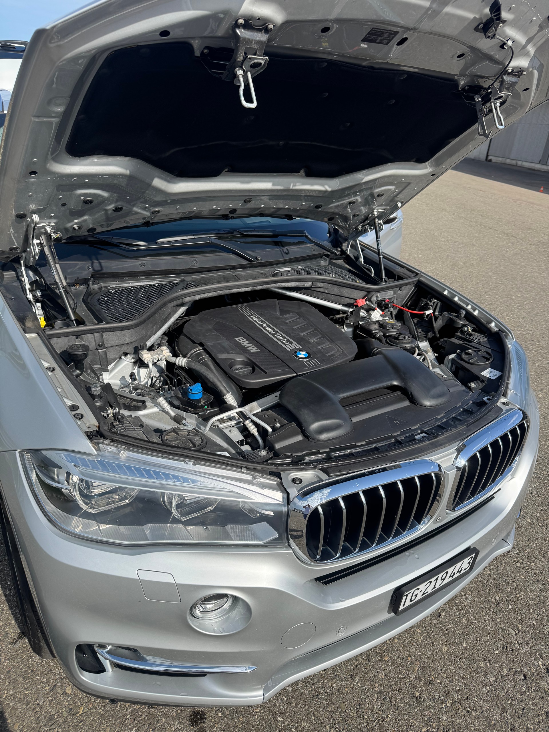 BMW 30d xDrive-image-18