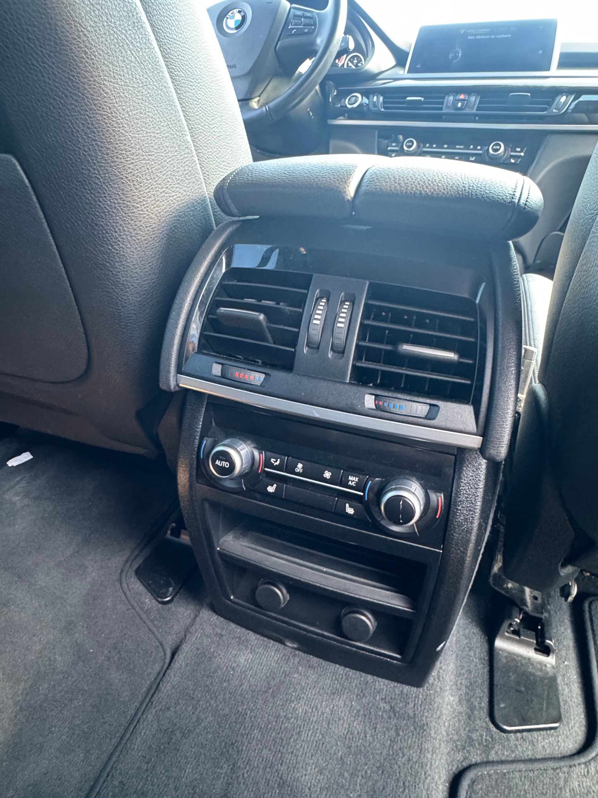 BMW 30d xDrive-image-10