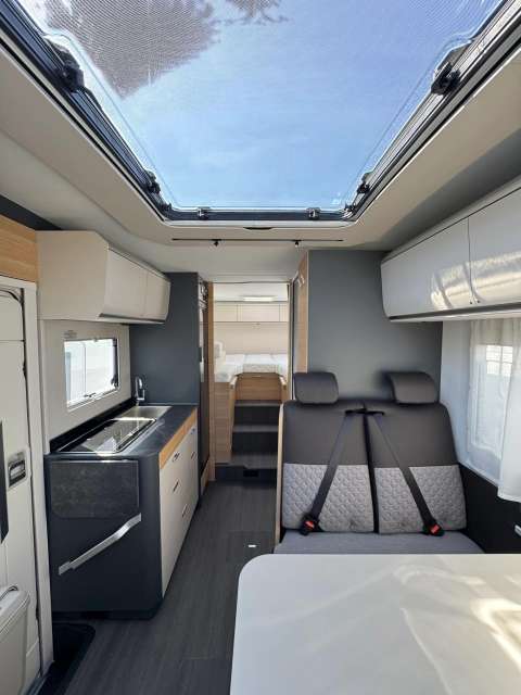ADRIA CORAL AXESS 600 SL-image-8
