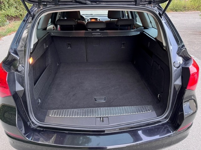 OPEL Astra SportsTourer 1.4i 16V Turbo Enjoy-image-8