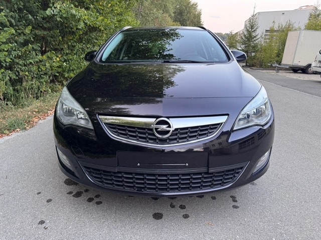 OPEL Astra SportsTourer 1.4i 16V Turbo Enjoy-image-1
