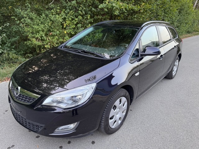 OPEL Astra SportsTourer 1.4i 16V Turbo Enjoy-image-0