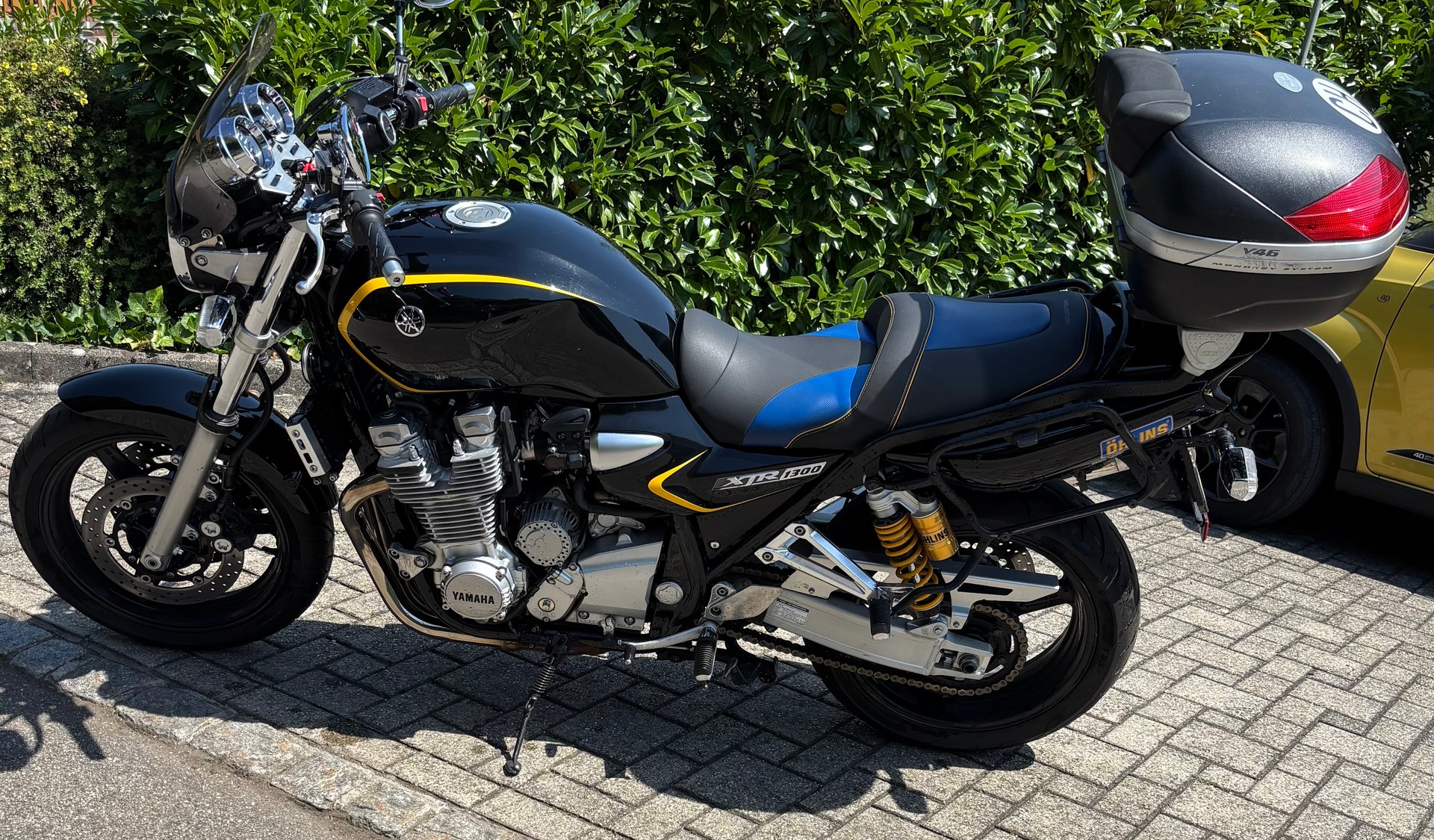 YAMAHA XJR 1300-image-1