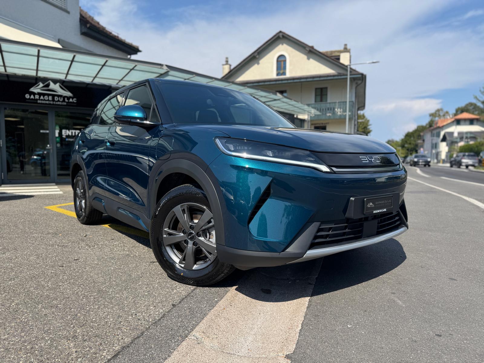 BYD Atto 2 DM-i Active-image-0