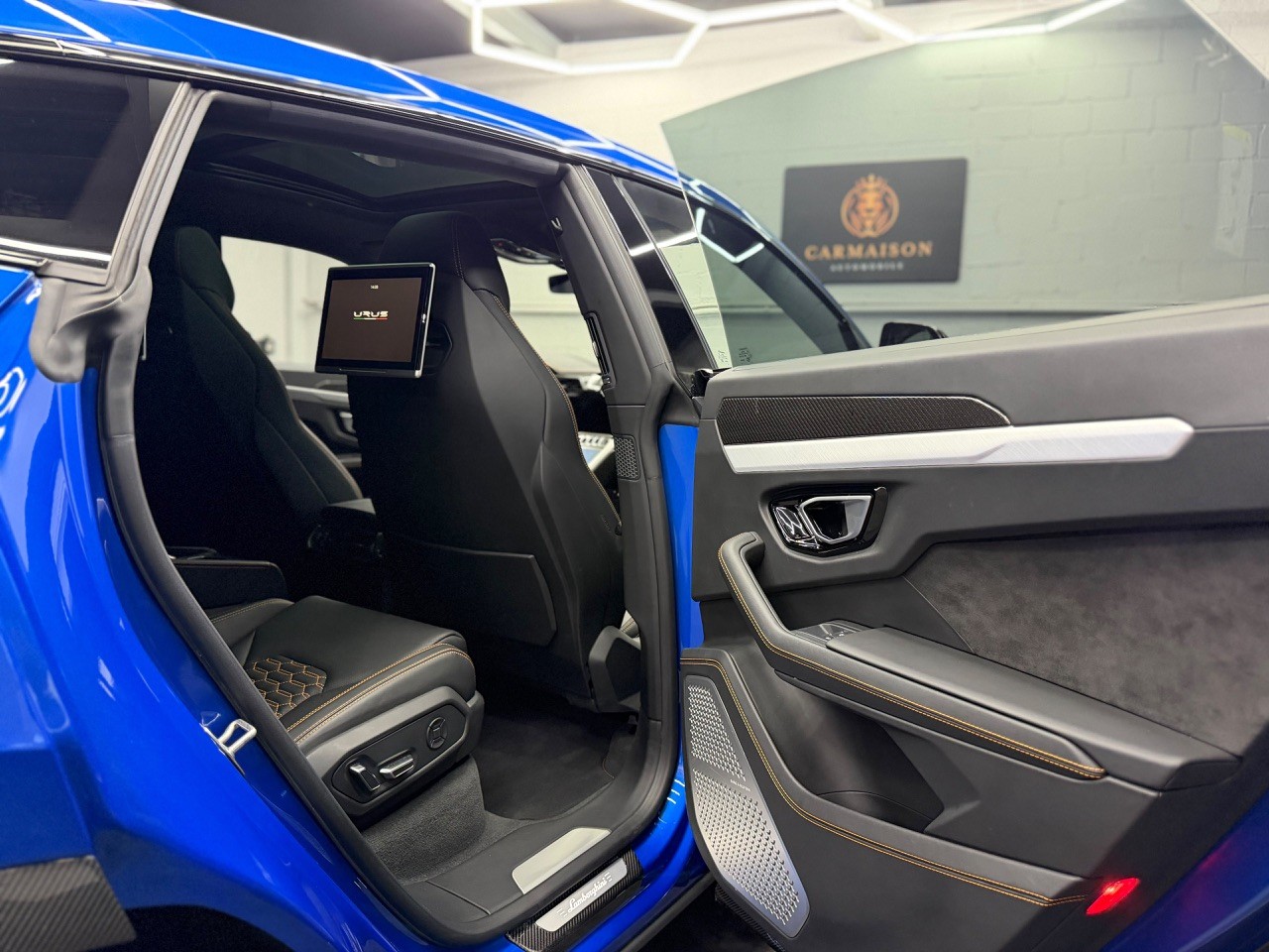 LAMBORGHINI Urus E-Gear | Akrapovic | Full Carbon | Panorama Dach | Lambo Garantie-image-18