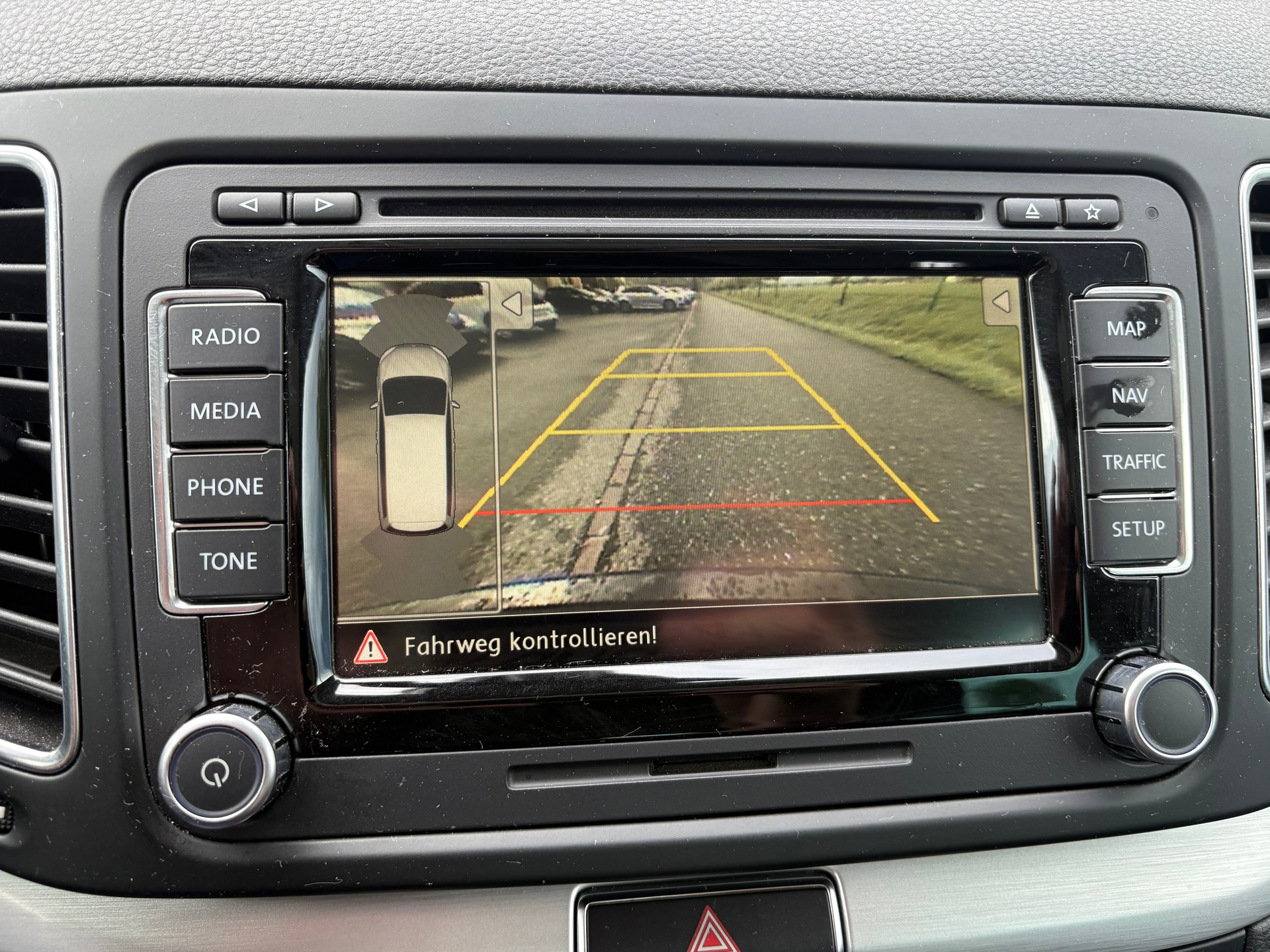 VW Sharan 2.0 TDI BlueMotion Technology Cup 4Motion-image-9