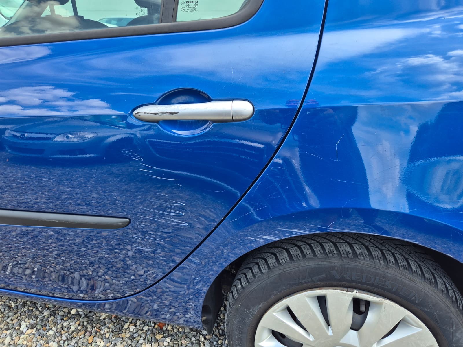 RENAULT Clio 1.2 16V Expression-image-8