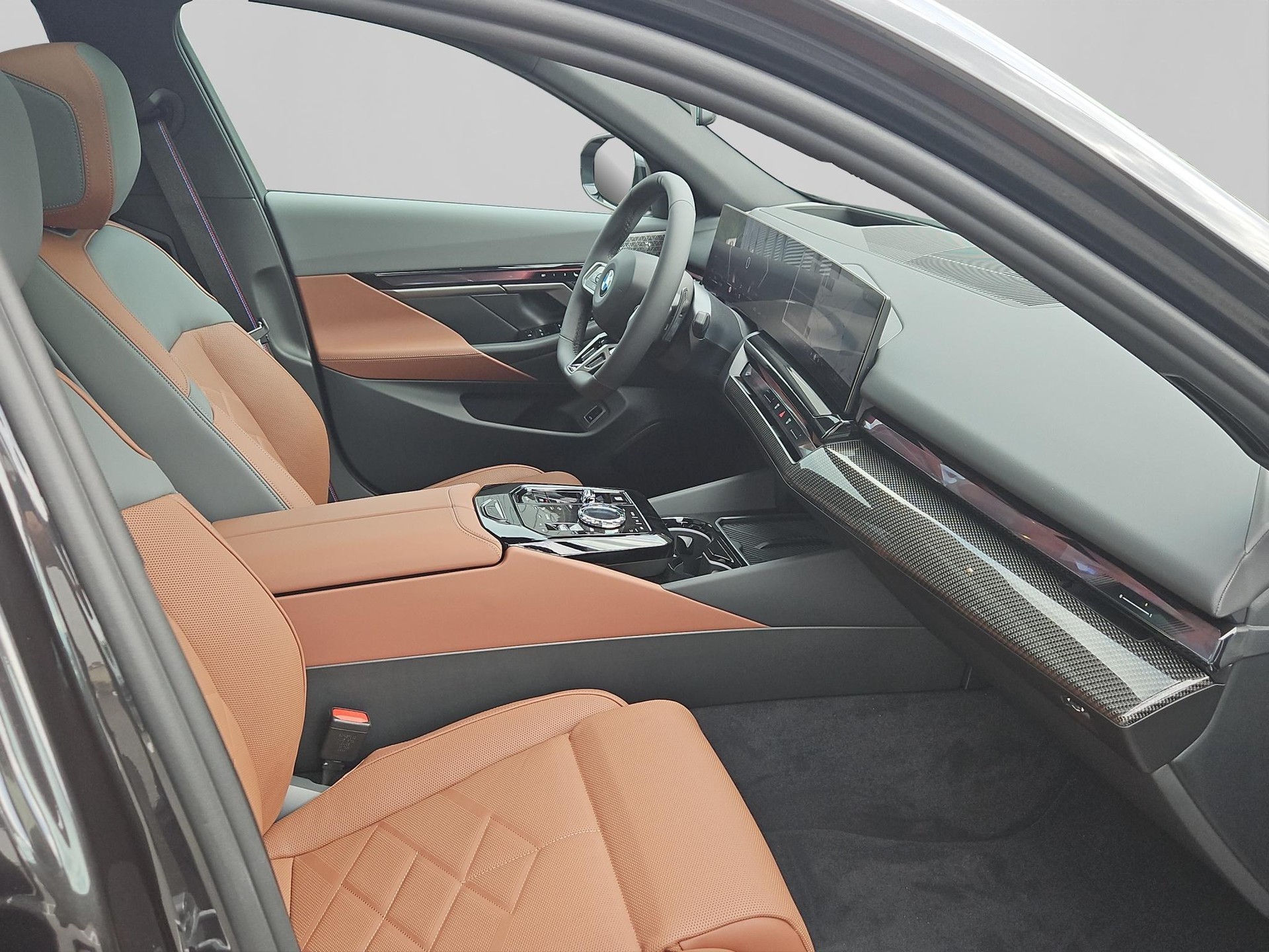 BMW 540d xDrive Touring-image-15