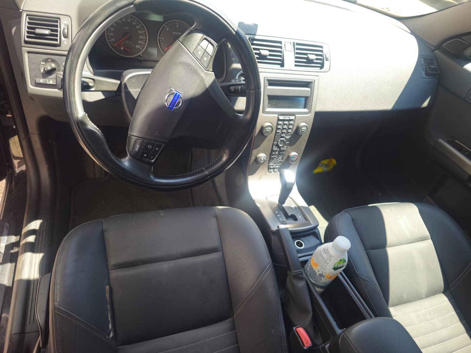 VOLVO V50 D5-image-5
