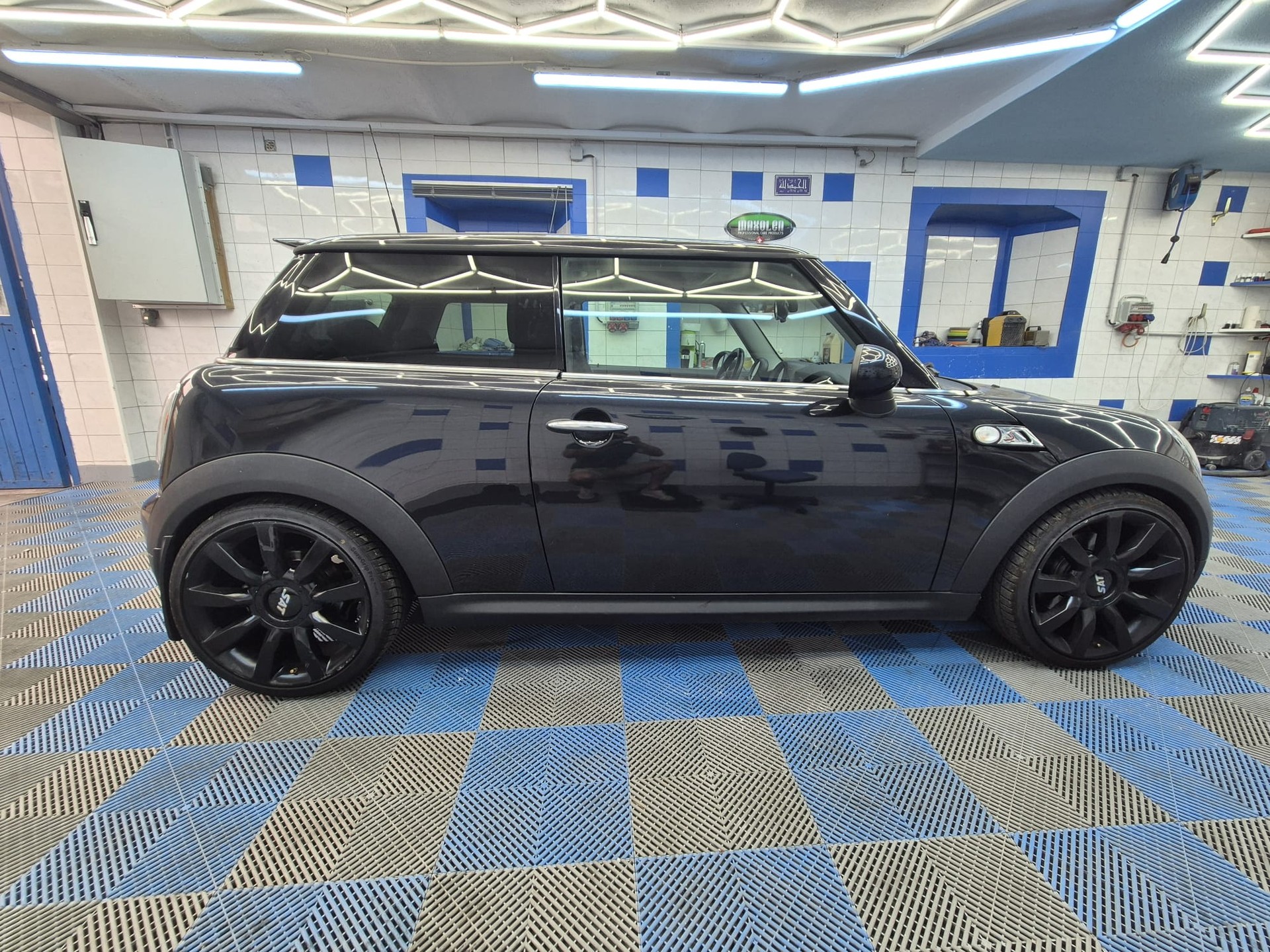MINI Cooper S-image-3