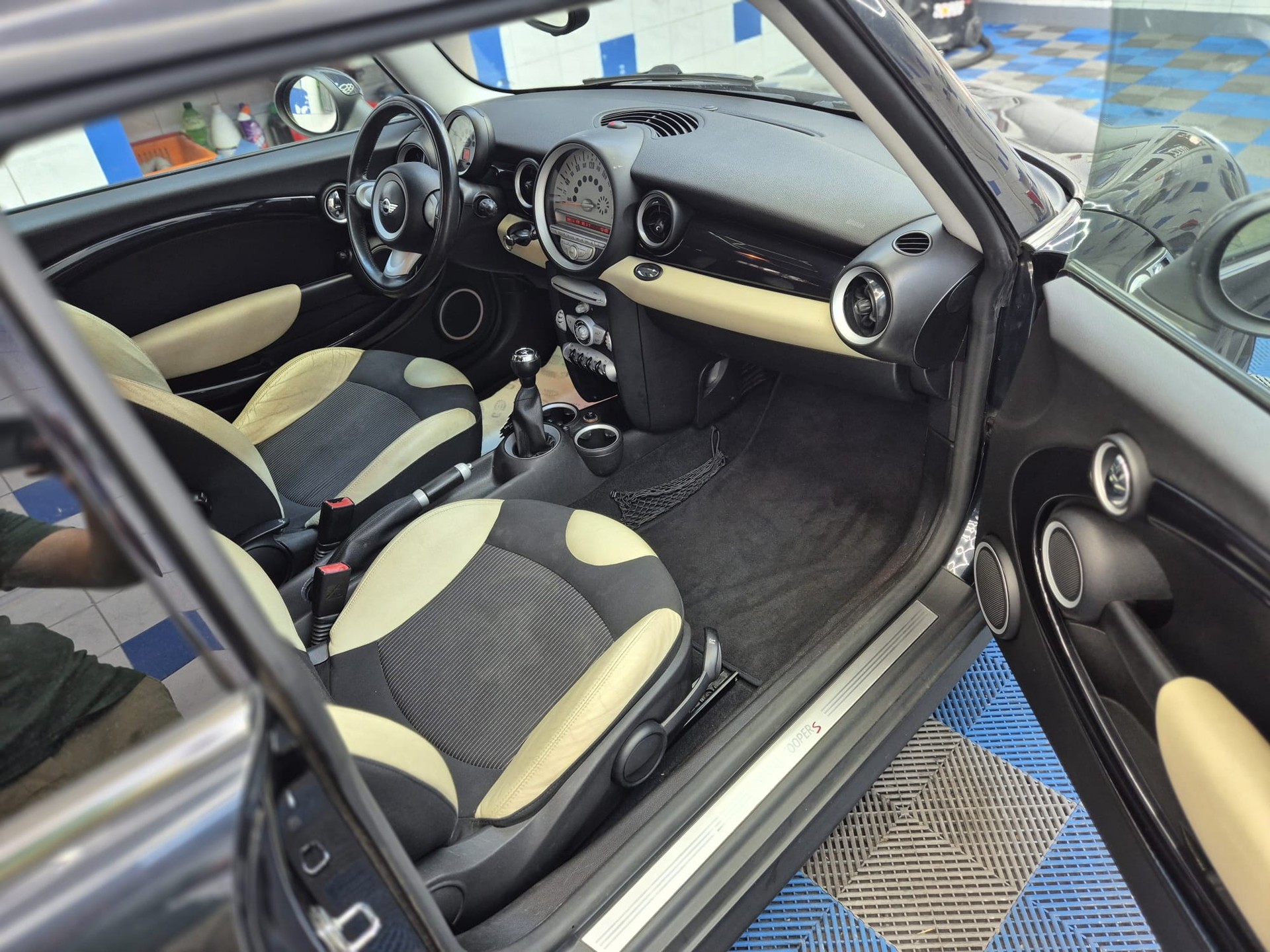MINI Cooper S-image-7