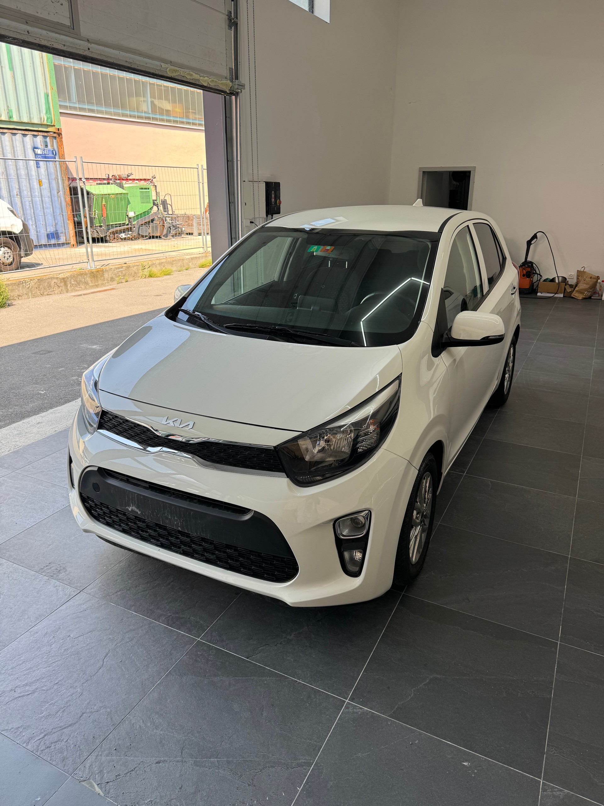 KIA Picanto 1.0 CVVT First Edition AMT-image-3
