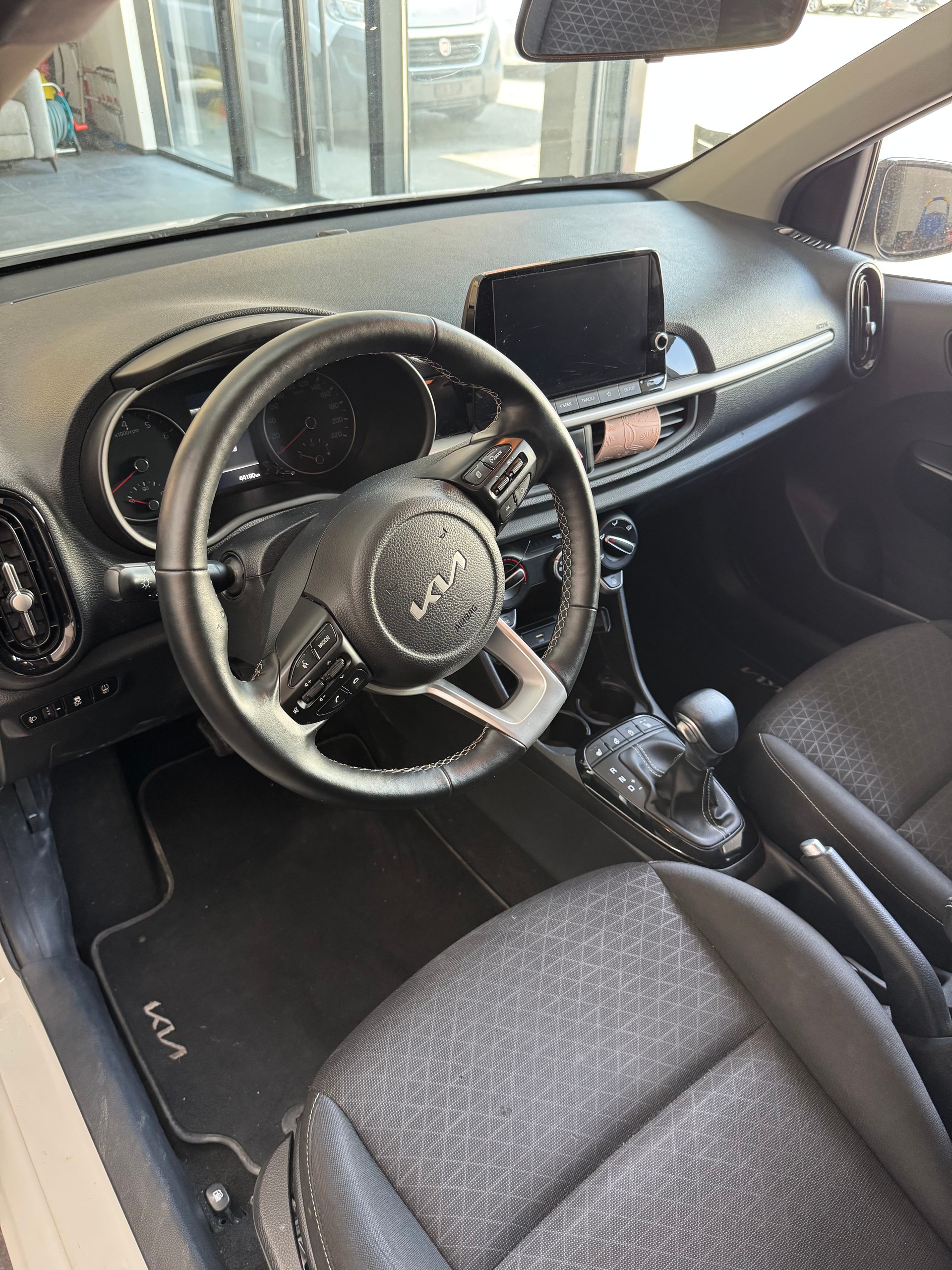 KIA Picanto 1.0 CVVT First Edition AMT-image-7
