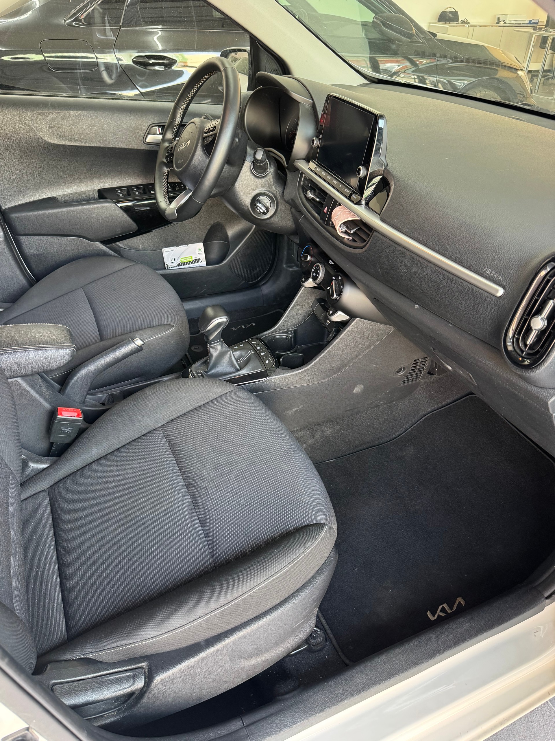 KIA Picanto 1.0 CVVT First Edition AMT-image-10