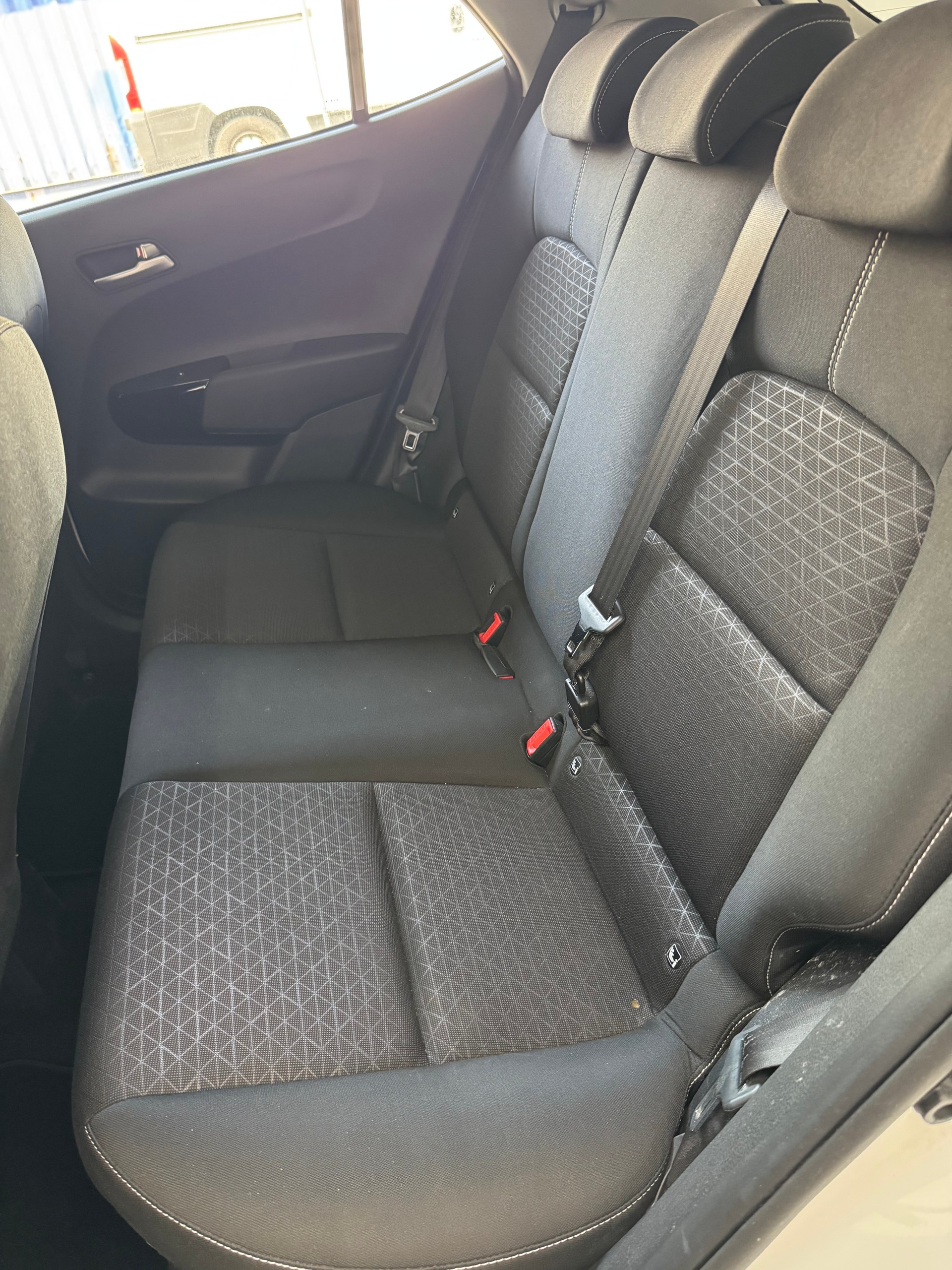 KIA Picanto 1.0 CVVT First Edition AMT-image-12