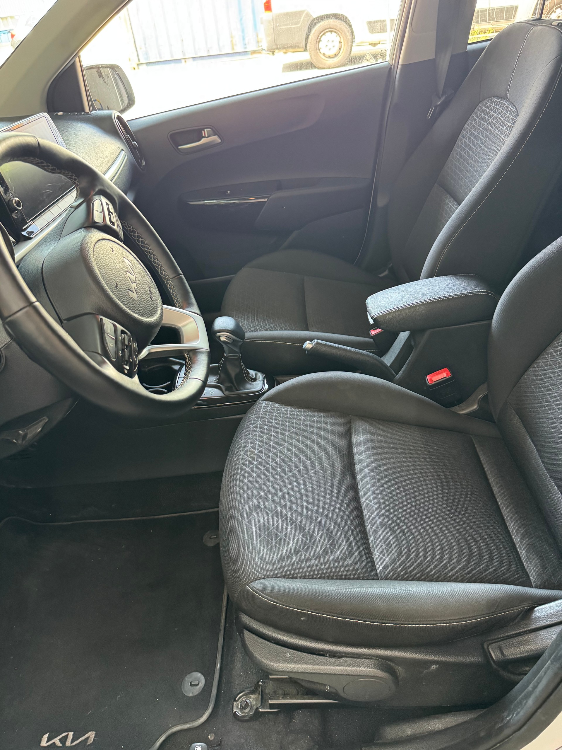 KIA Picanto 1.0 CVVT First Edition AMT-image-11