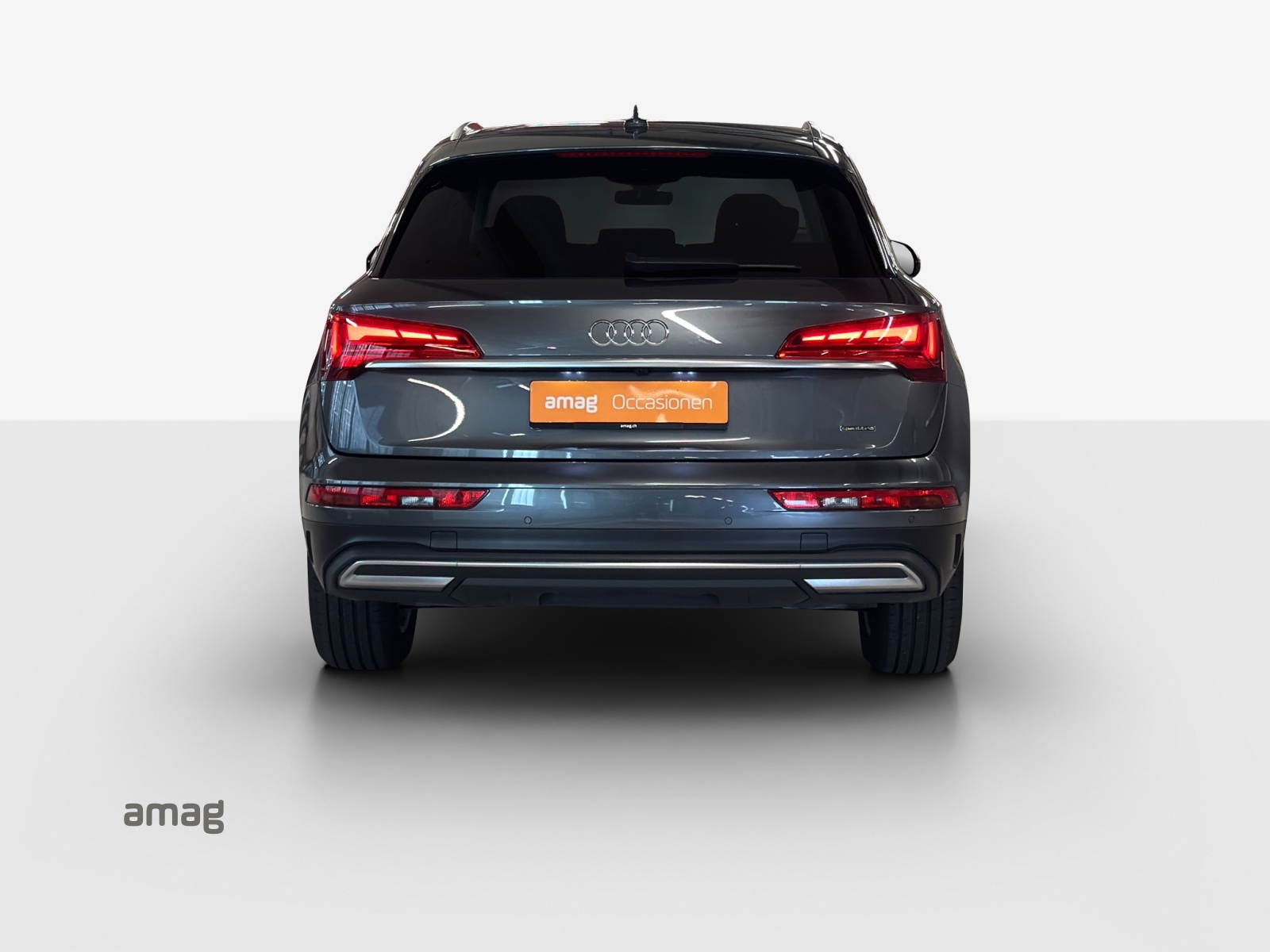 AUDI Q5 50 TFSI e PHEV quattro S-tronic-image-3