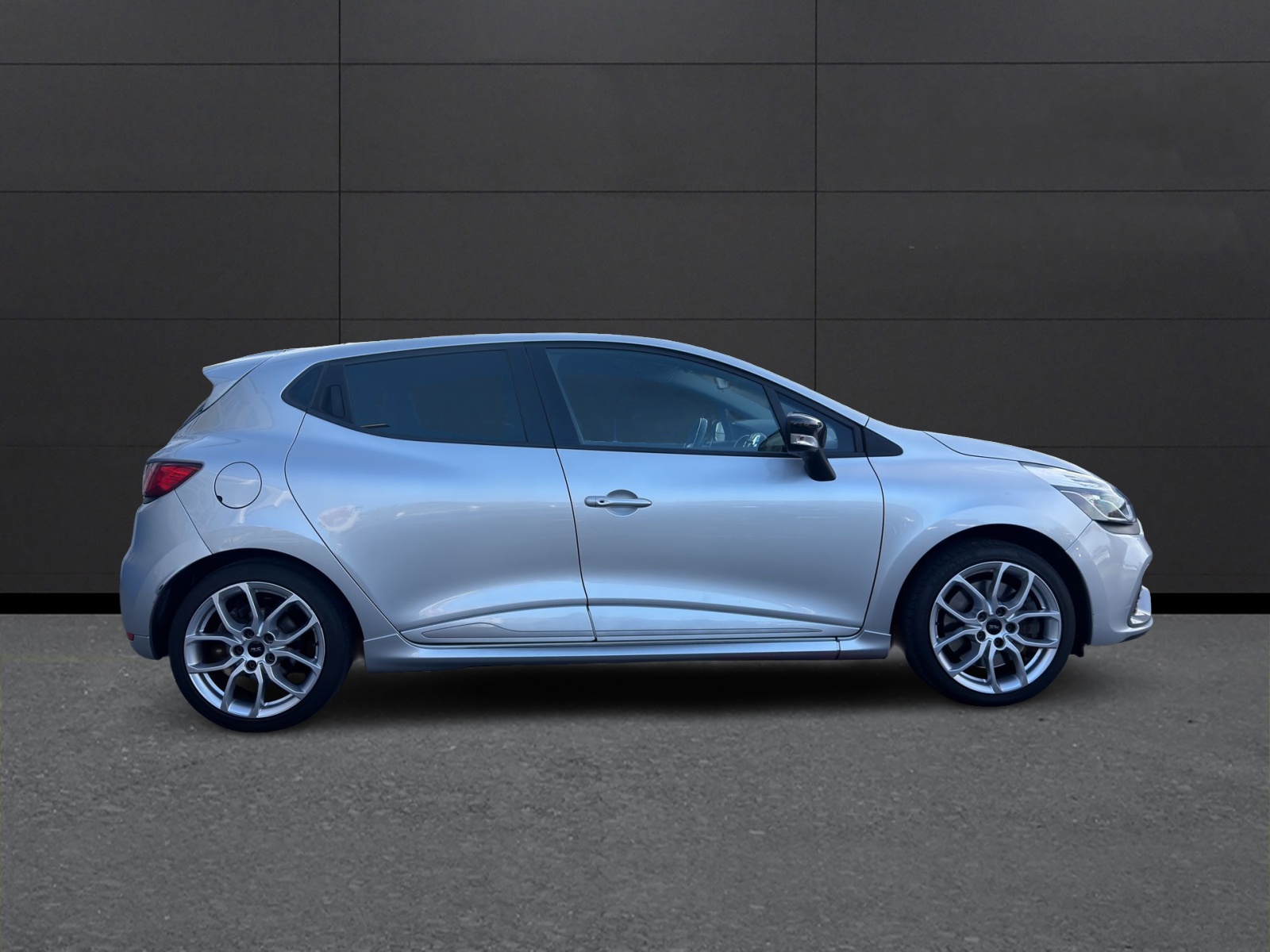RENAULT Clio 1.6 T RS 200 EDC-image-5