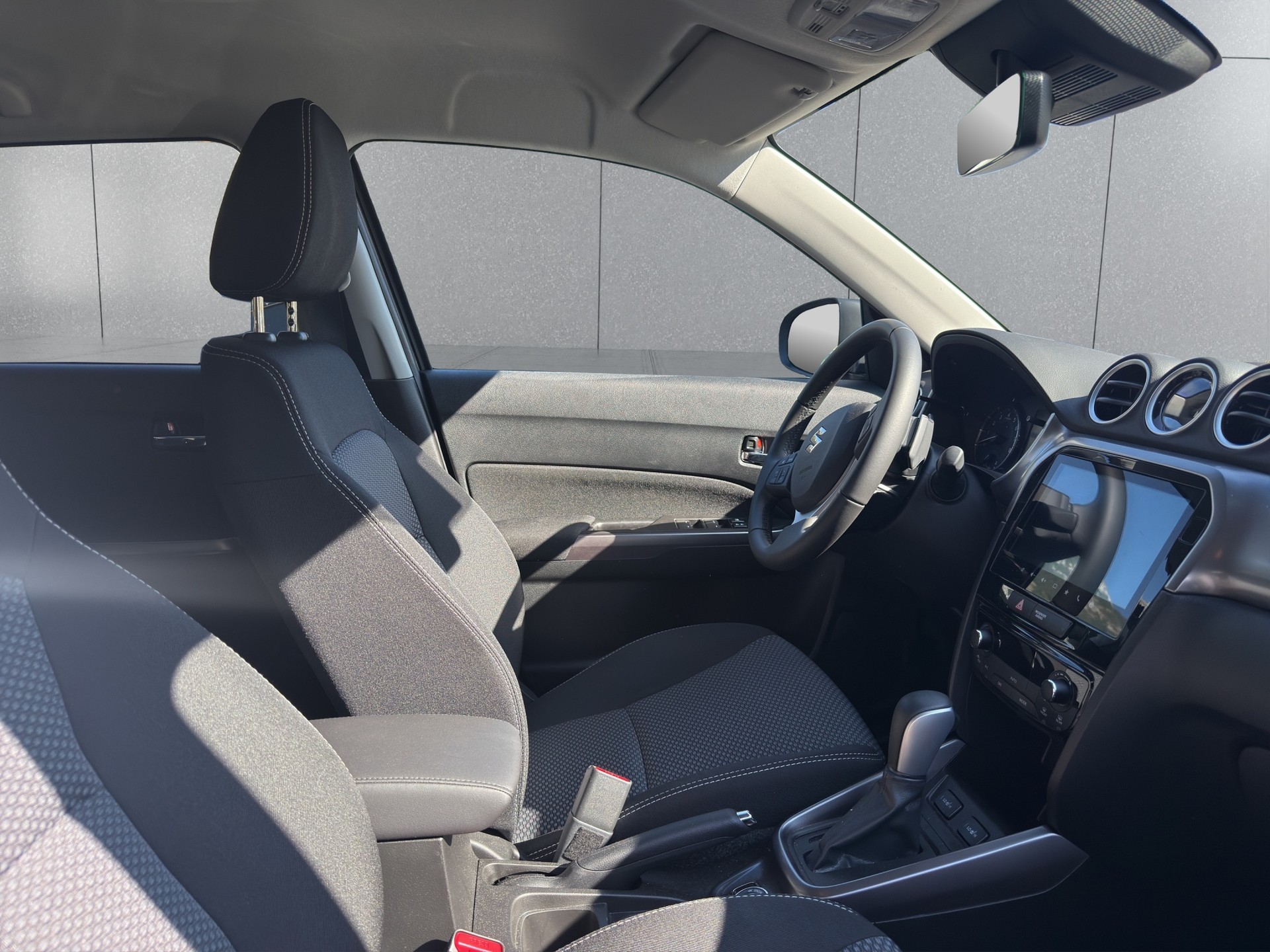 SUZUKI Vitara 1.4 Boosterjet Compact + 4x4 Hybrid Automatic-image-6