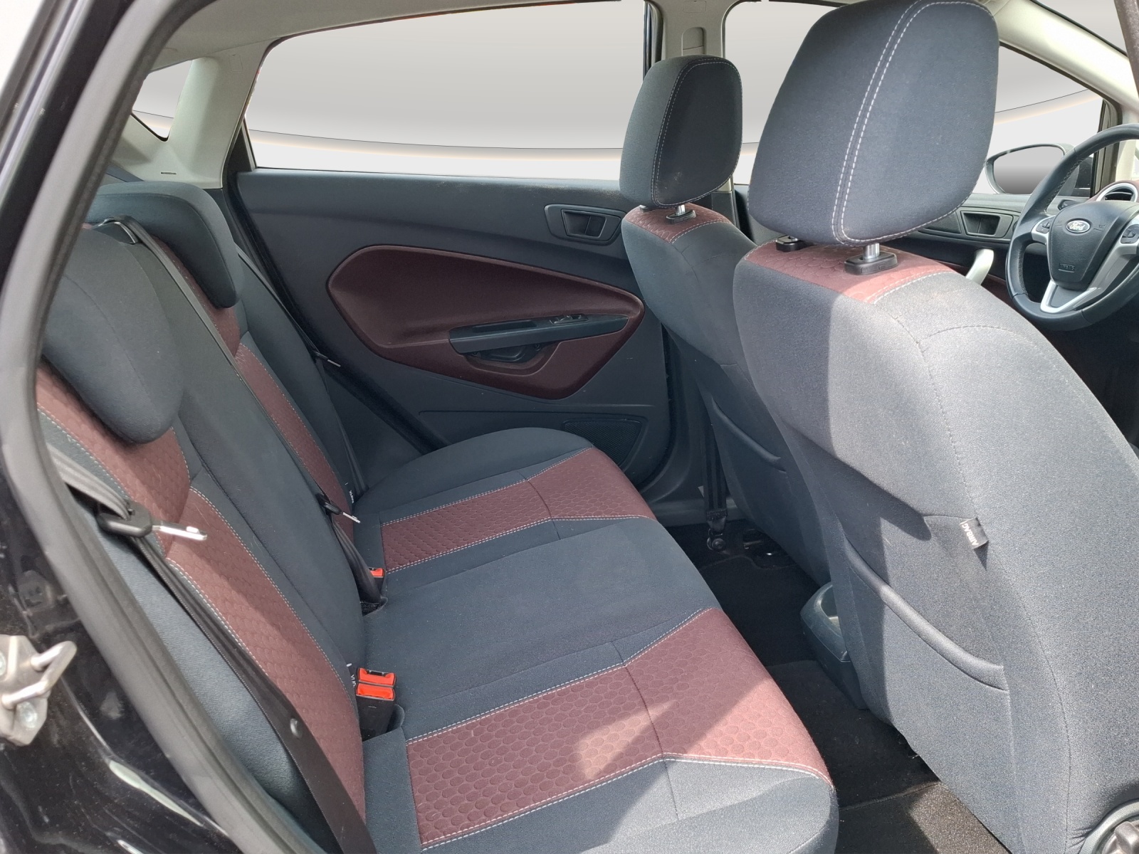 FORD Fiesta 1.4 16V Titanium Automatic // MFK 24.08.2026 // 8-fach Aluminiumbereift-image-10