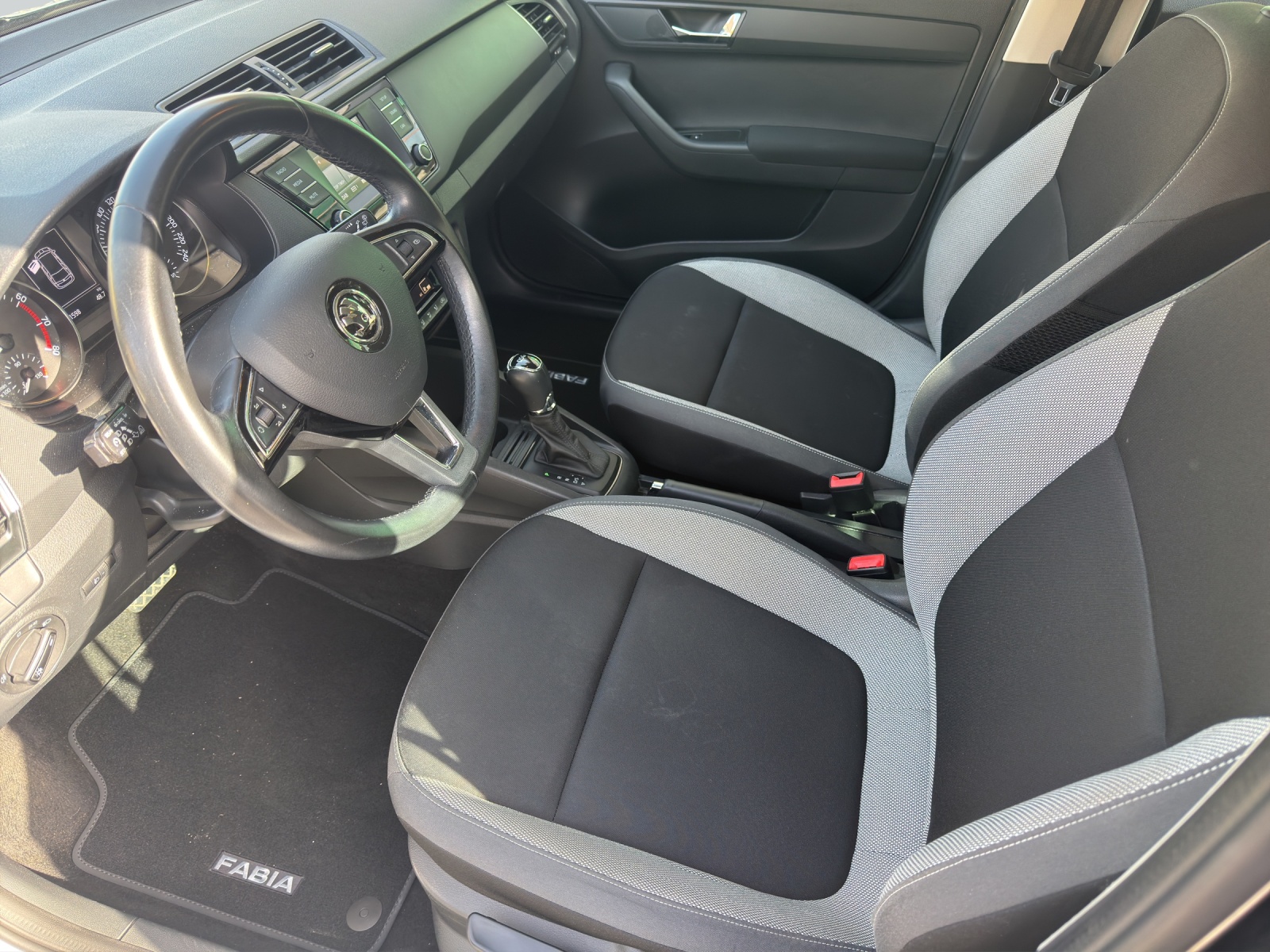 SKODA Fabia 1.2 TSI Style DSG-image-6