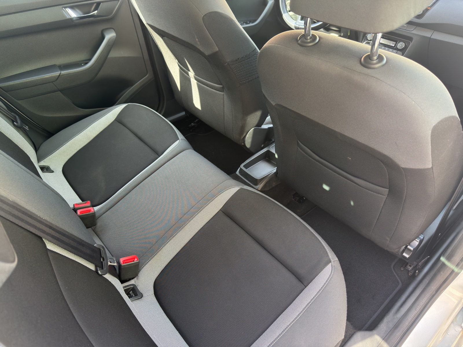 SKODA Fabia 1.2 TSI Style DSG-image-9