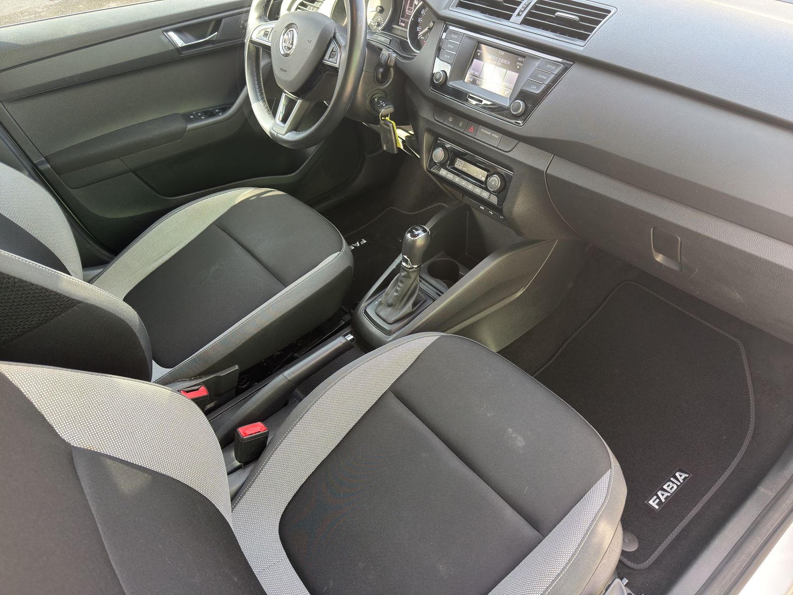SKODA Fabia 1.2 TSI Style DSG-image-8