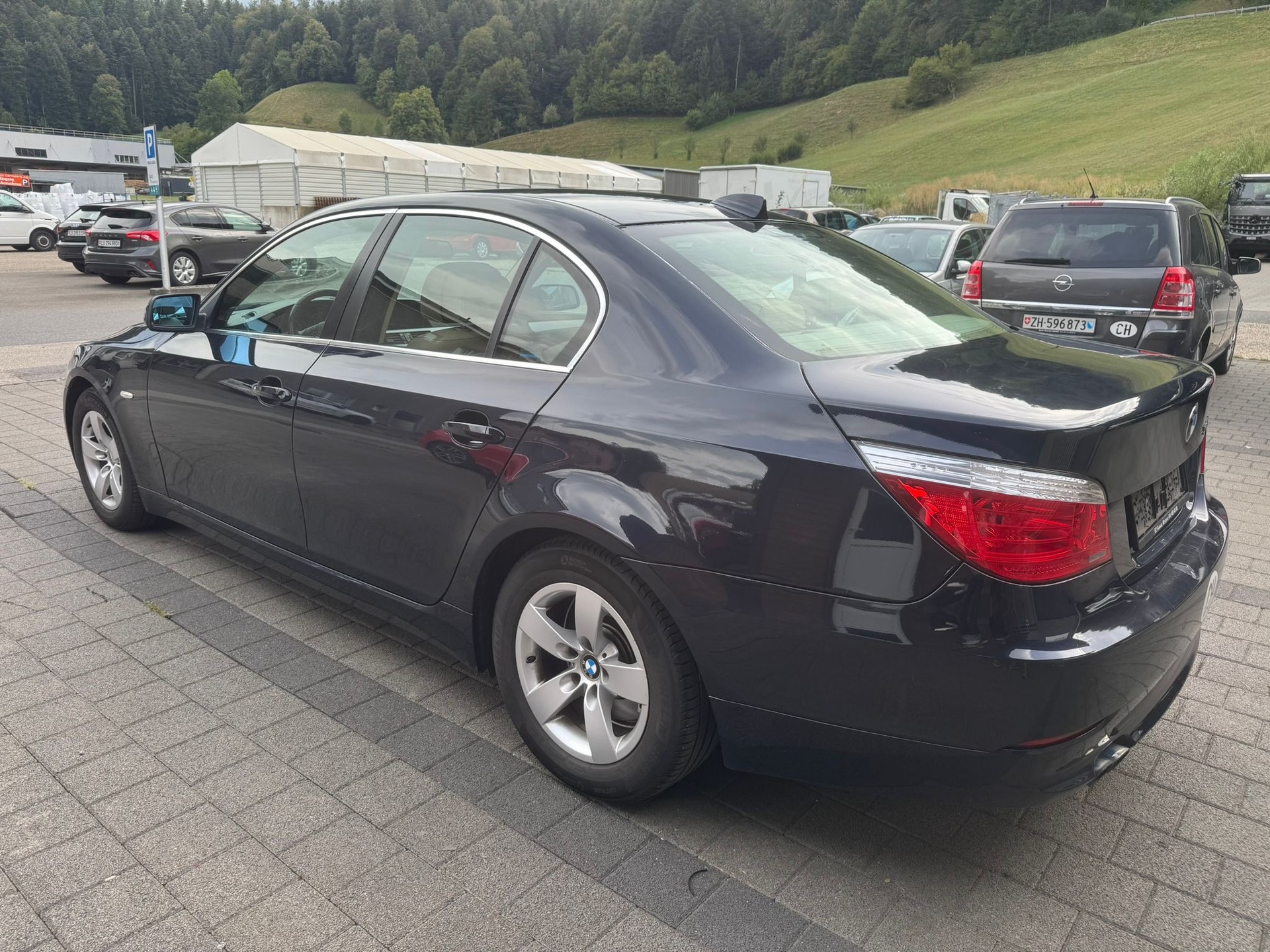 BMW 525d-image-3