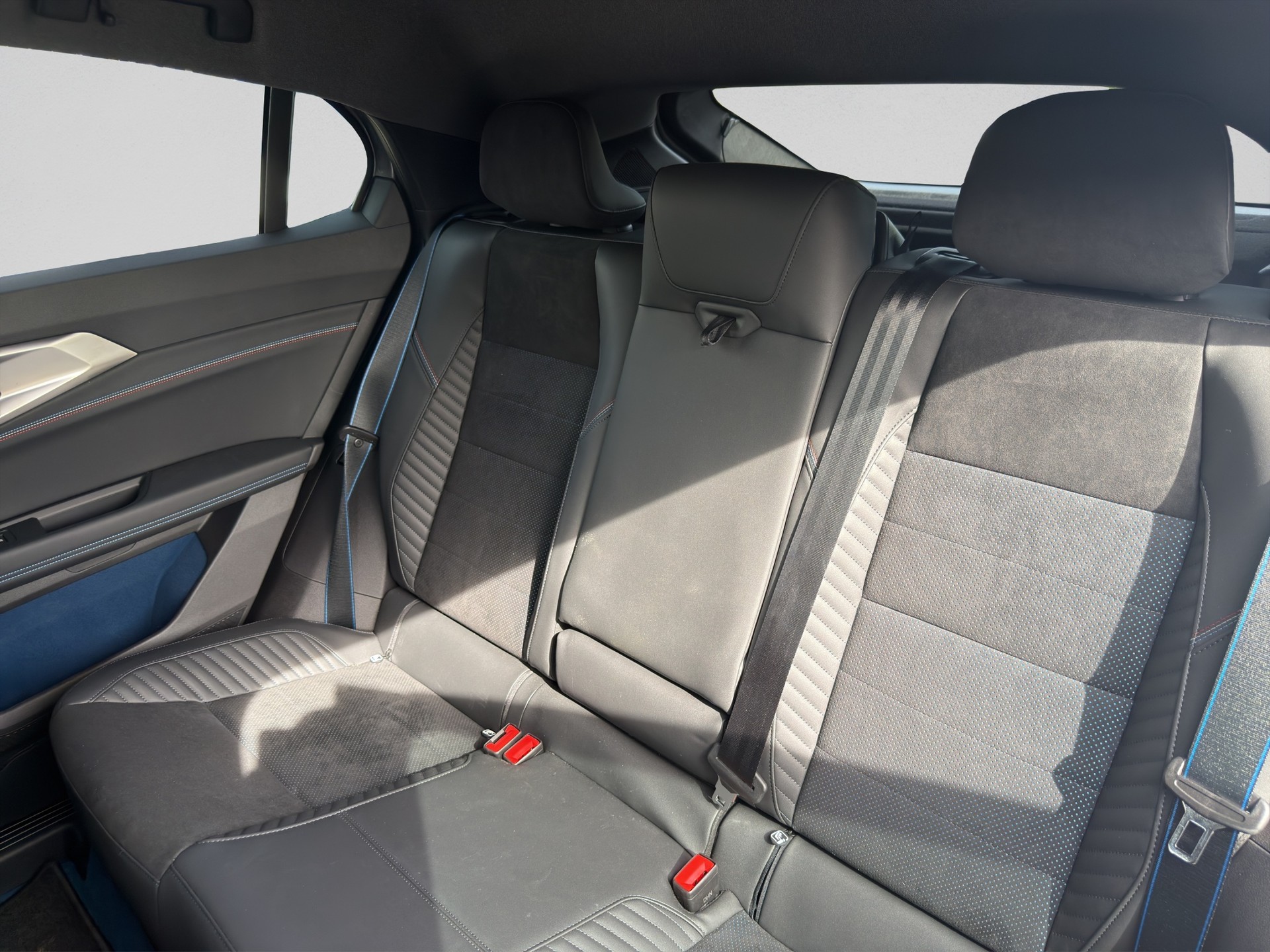 RENAULT Rafale 1.2 E-Tech Plug-in Hybrid 300 4x4 Atelier Alpine-image-14