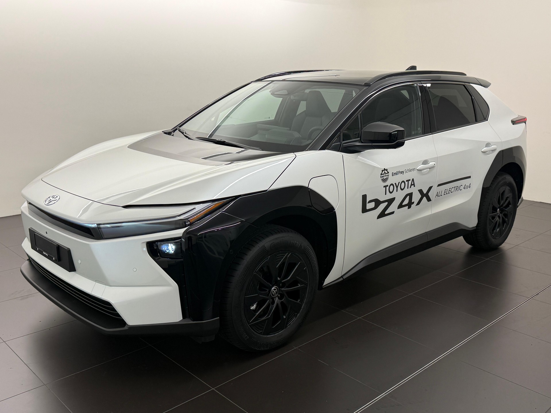 TOYOTA bZ4X Premium AWD-image-1