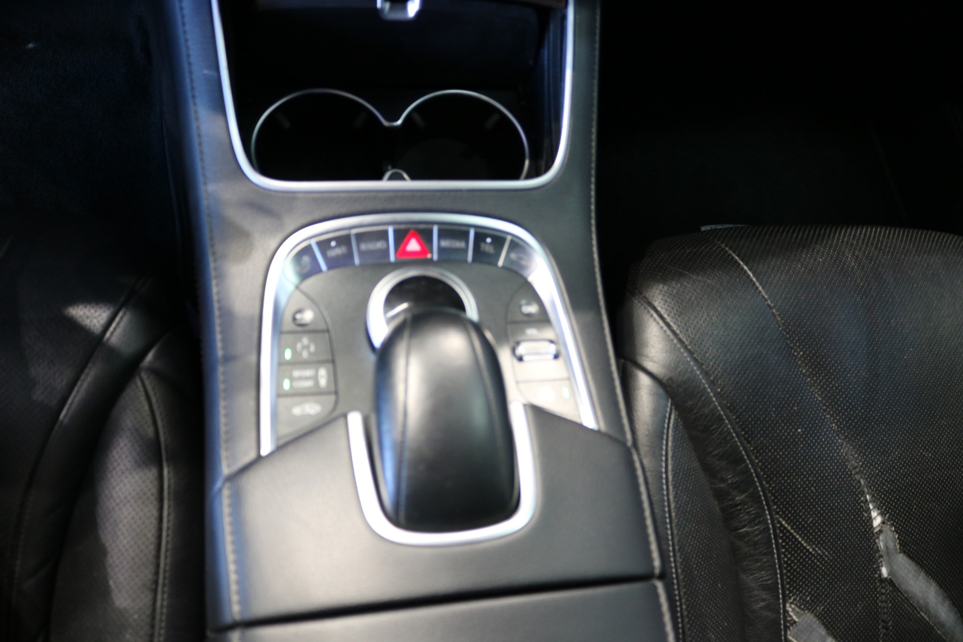 MERCEDES-BENZ S 400 4Matic L 7G-Tronic-image-25