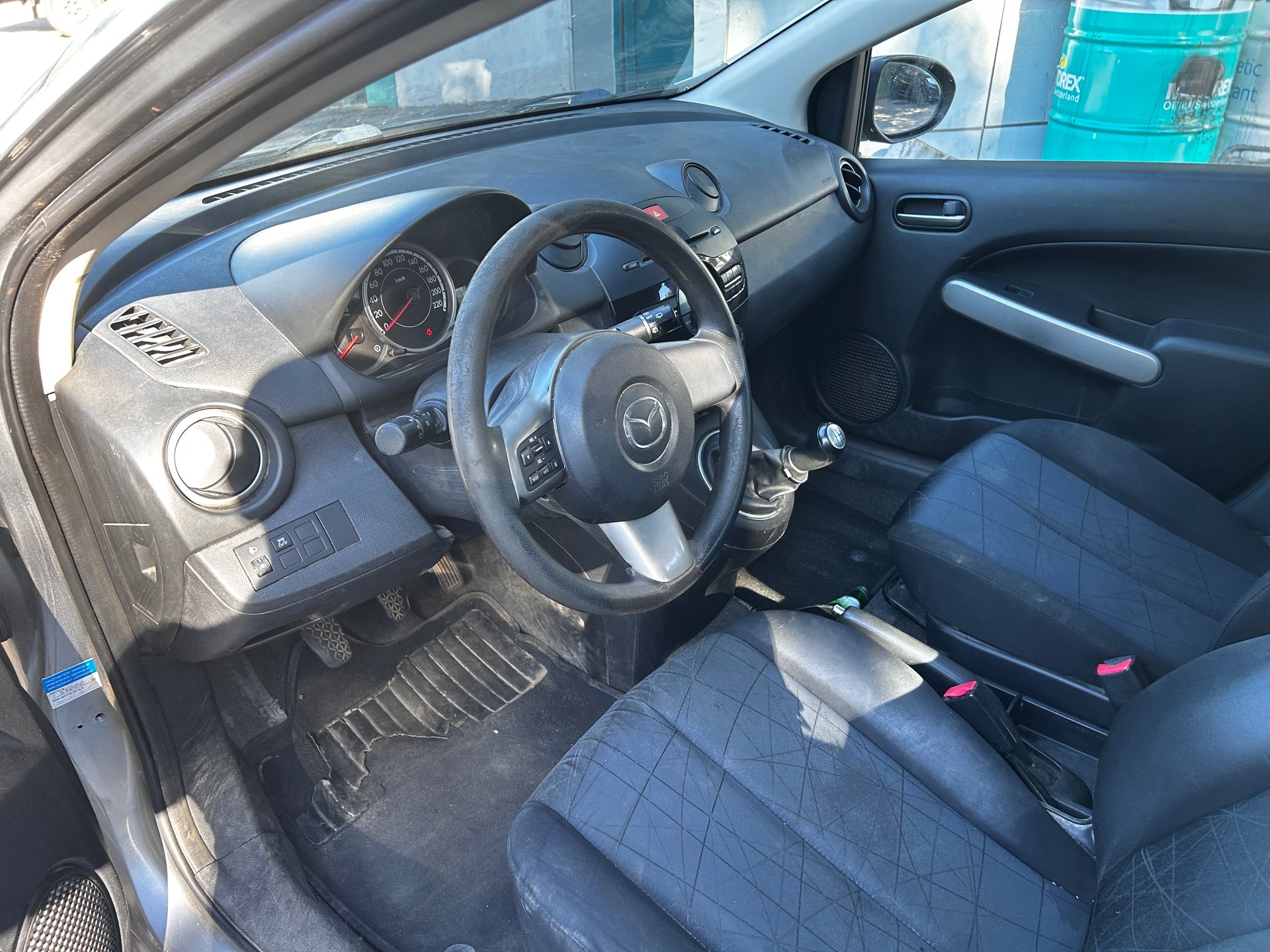MAZDA 2 1.3i 16V Exclusive-image-9