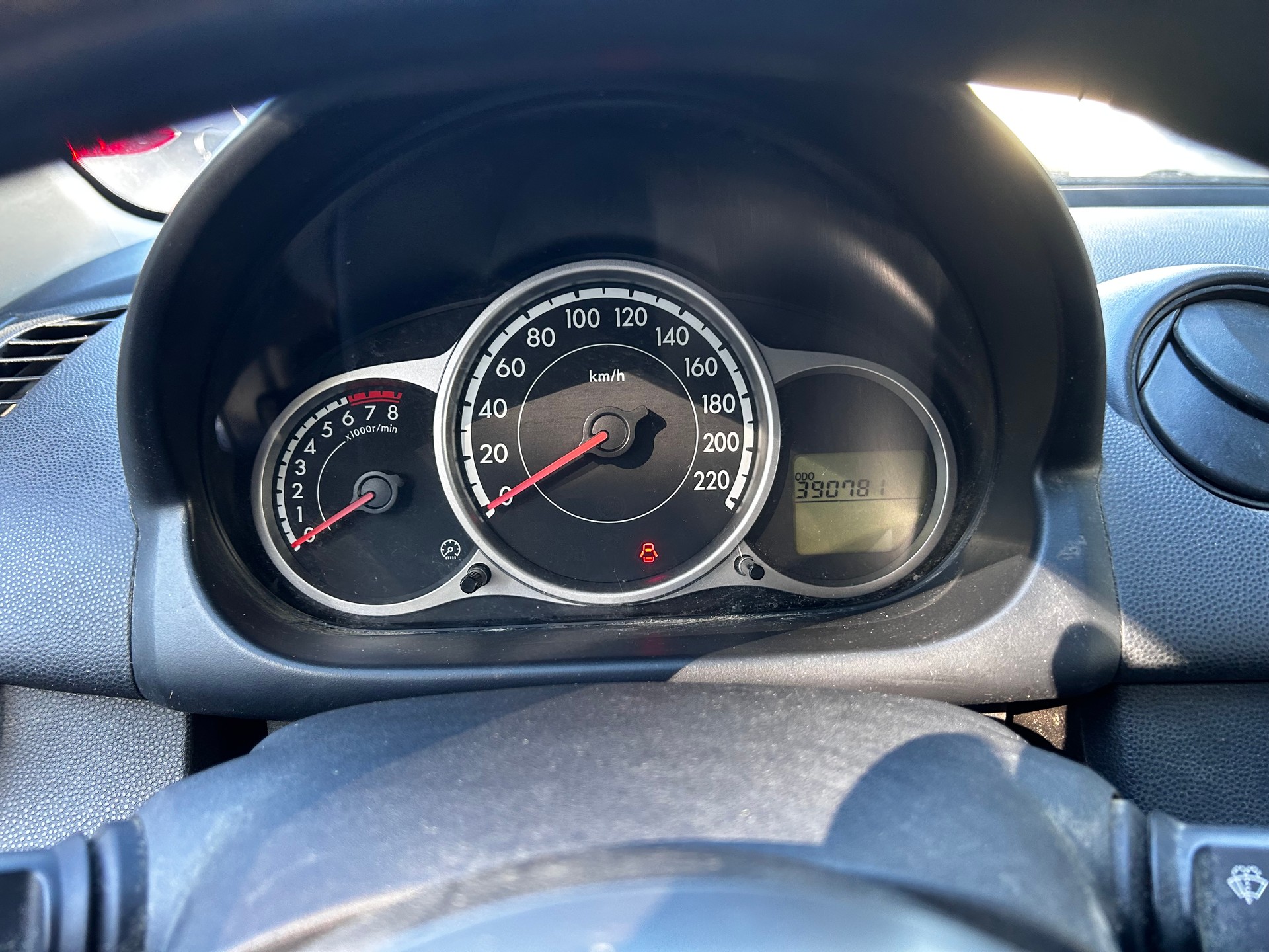 MAZDA 2 1.3i 16V Exclusive-image-10