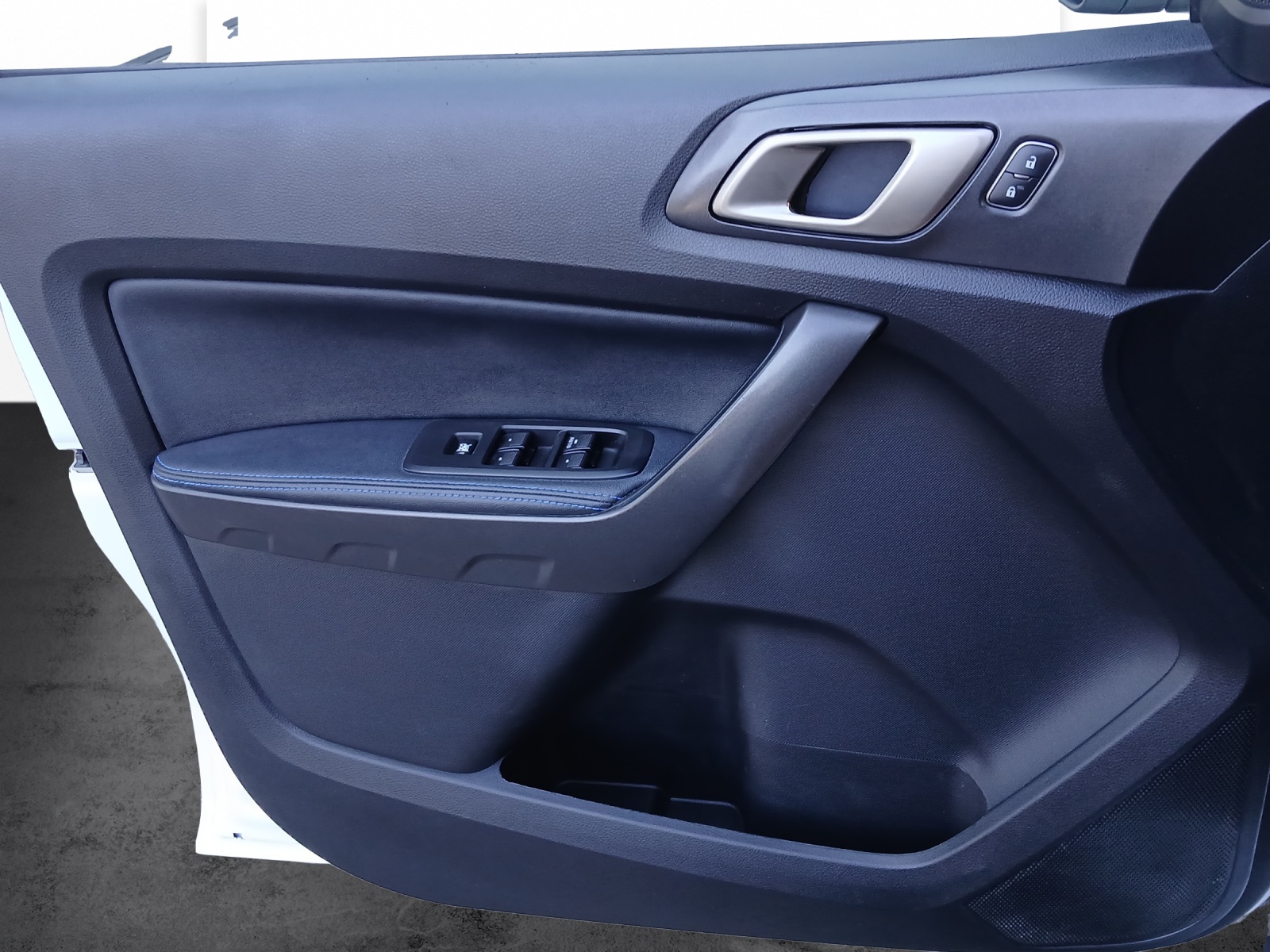 FORD Ranger DKab. Pick-up 2.0 EcoBlue 4x4 Raptor-image-10