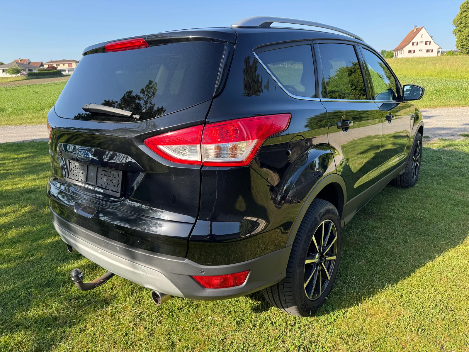 FORD Kuga 2.0 TDCi Carving 4WD-image-8