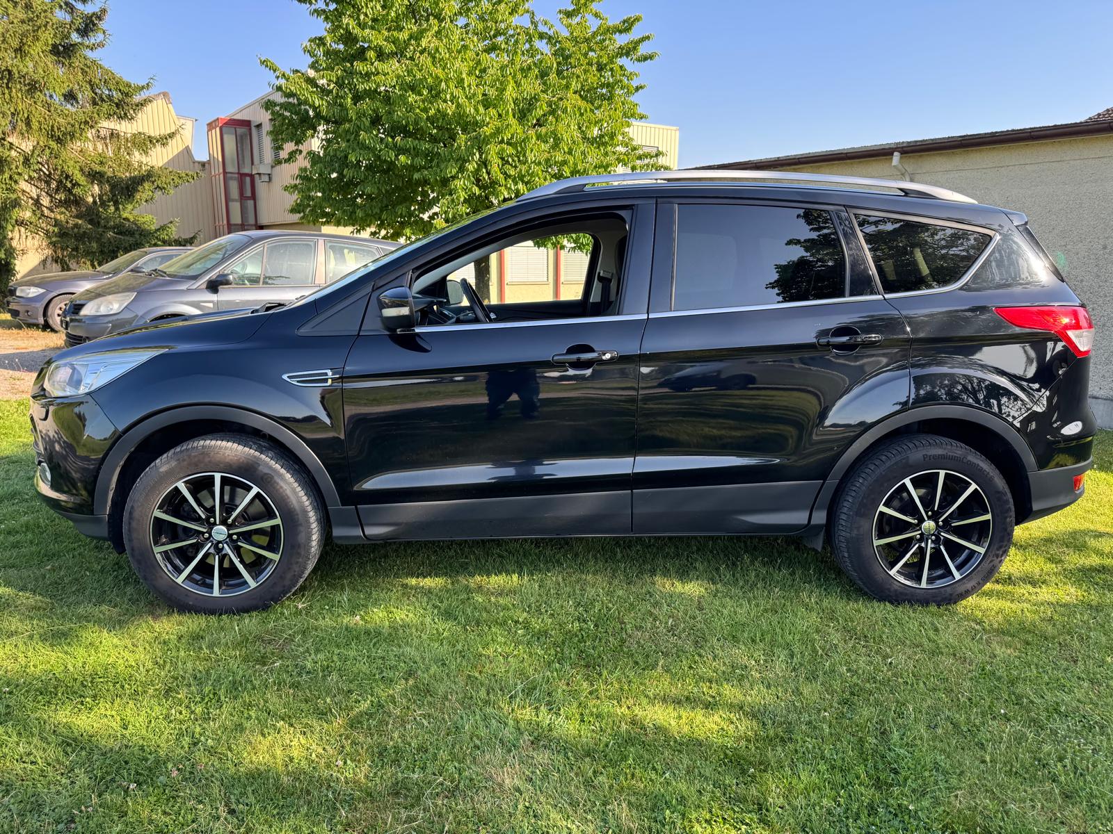 FORD Kuga 2.0 TDCi Carving 4WD-image-3