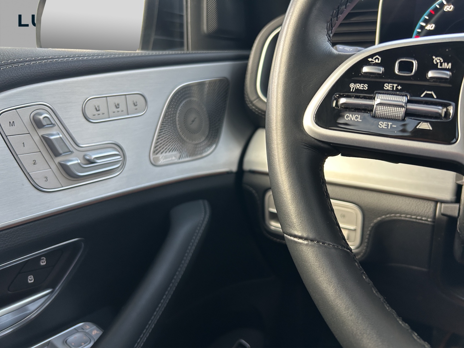 MERCEDES-BENZ GLE 450 4Matic AMG Line 9G-Tronic-image-12