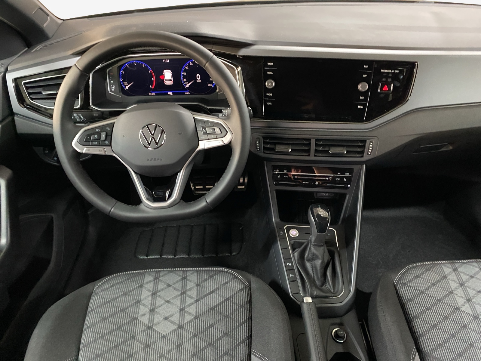 VW Polo 1.0 TSI R-Line United DSG-image-8