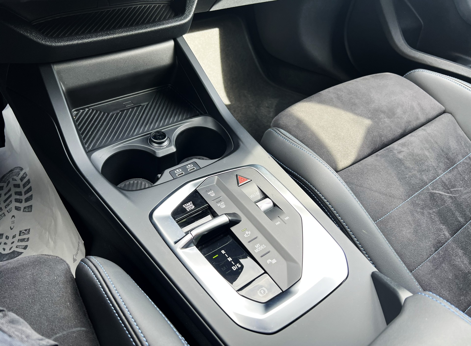 BMW 120 M Sport Steptronic-image-12