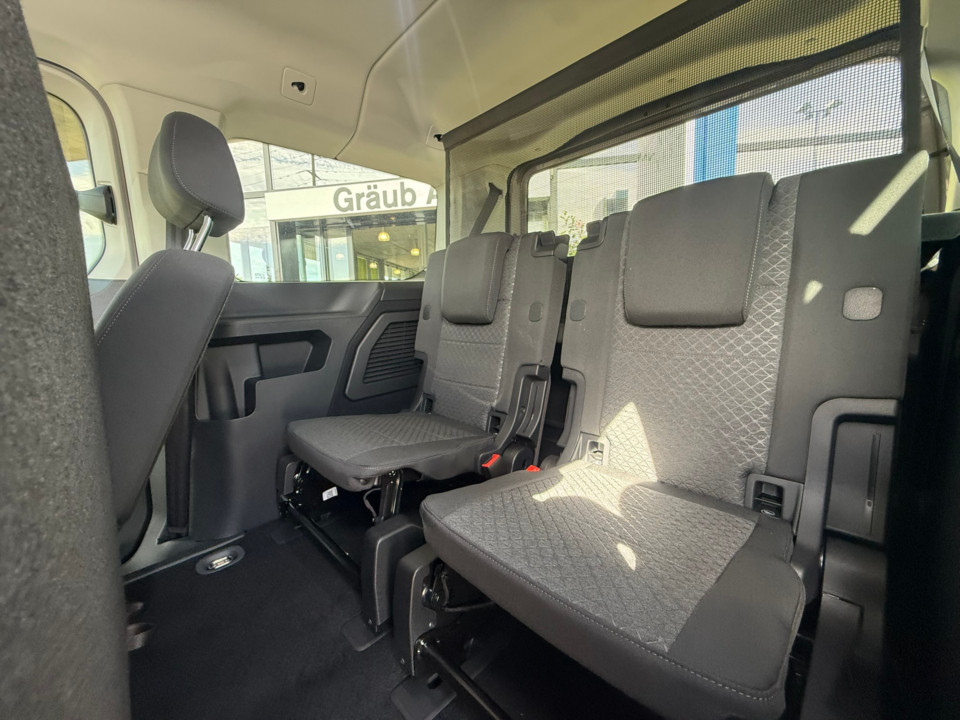 FORD Grand Tourneo Connect 1.5 PHEV Titanium Automat-image-8