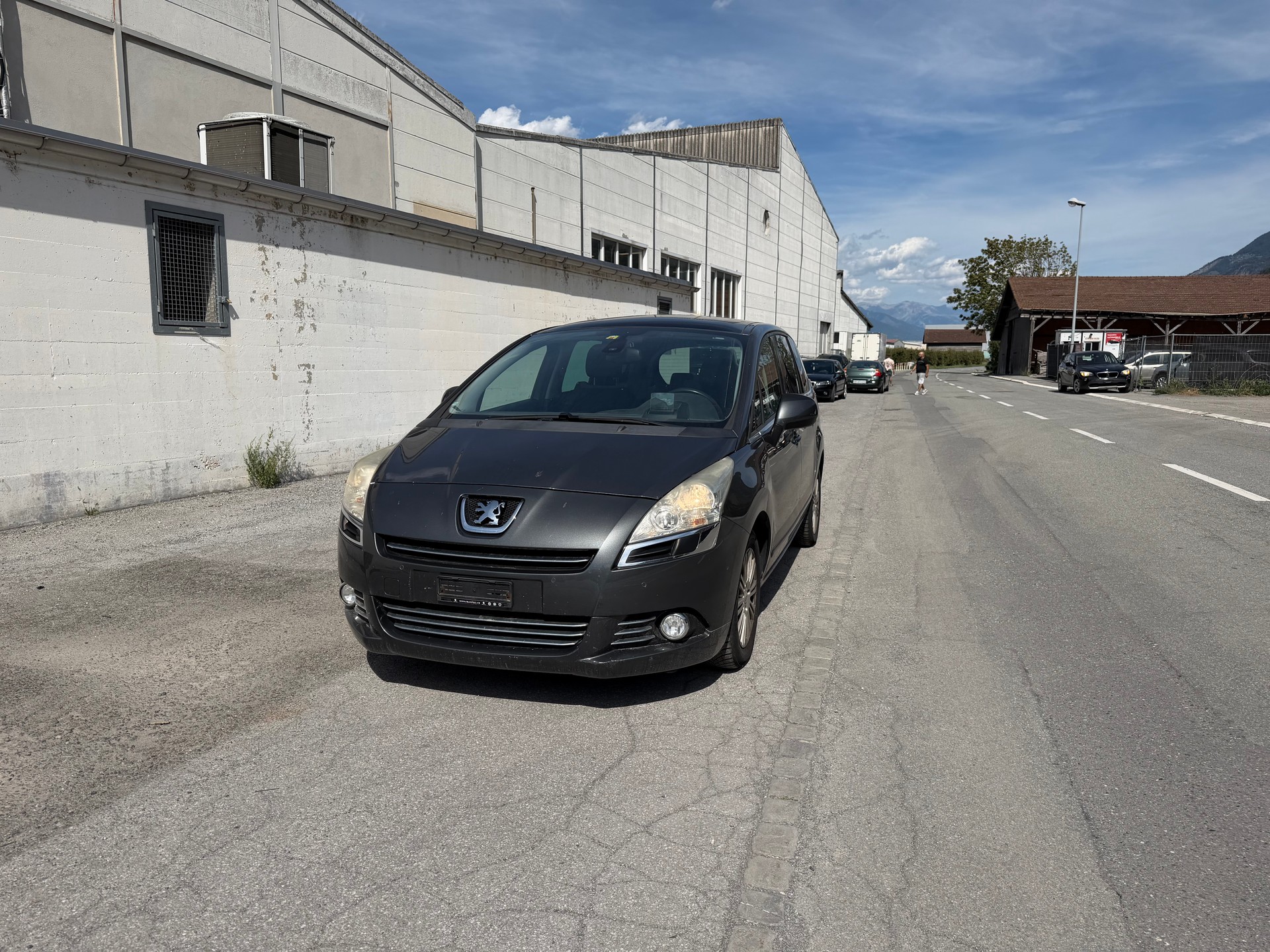 PEUGEOT 5008 1.6 16V T Sport-image-0